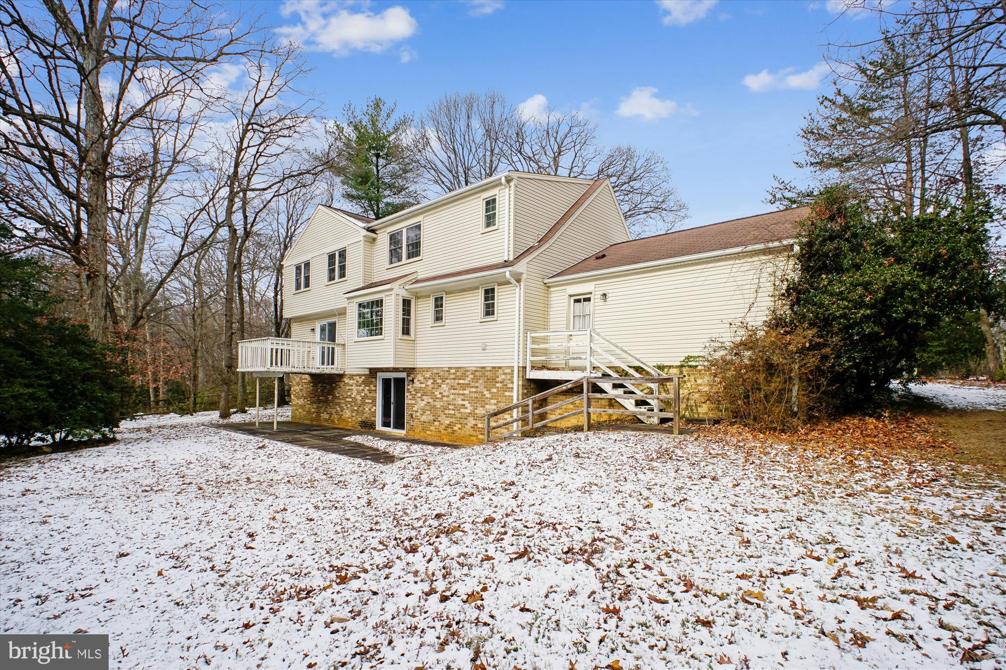 WOLF TRAP WOODS - Residential