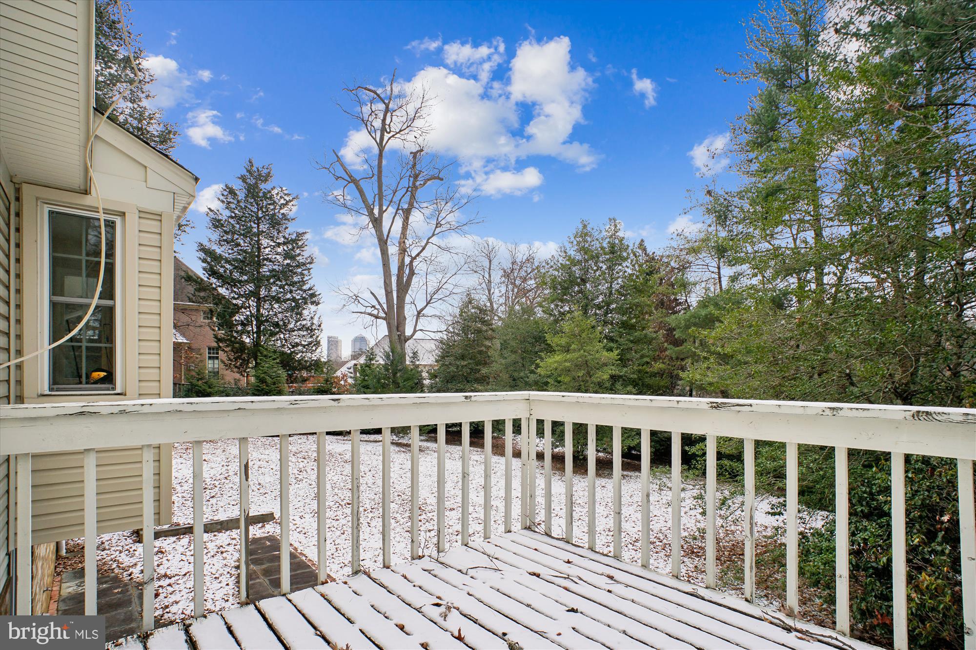 WOLF TRAP WOODS - Residential