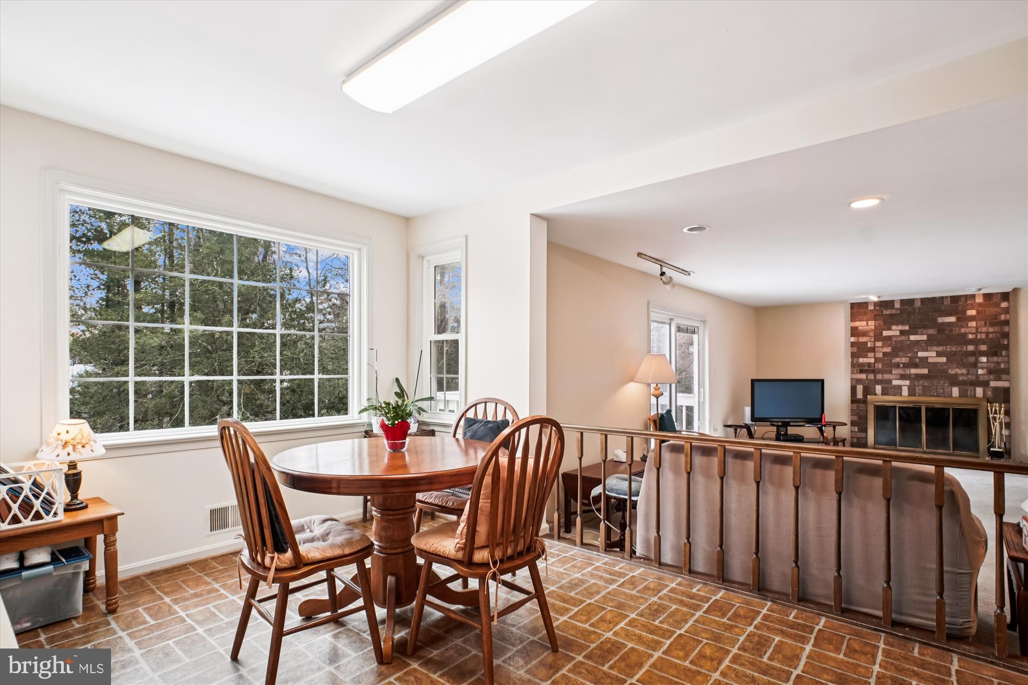 WOLF TRAP WOODS - Residential