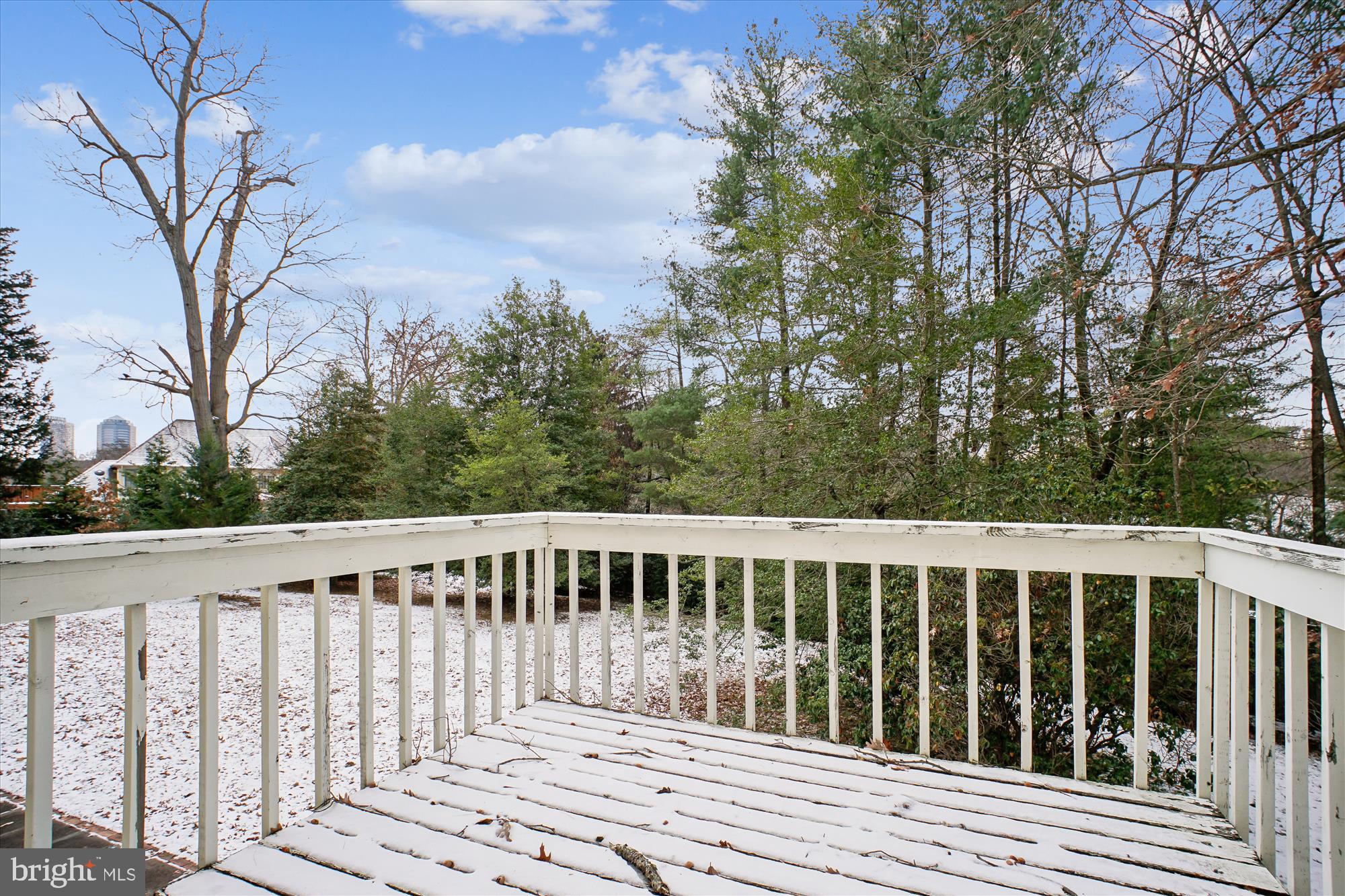 WOLF TRAP WOODS - Residential