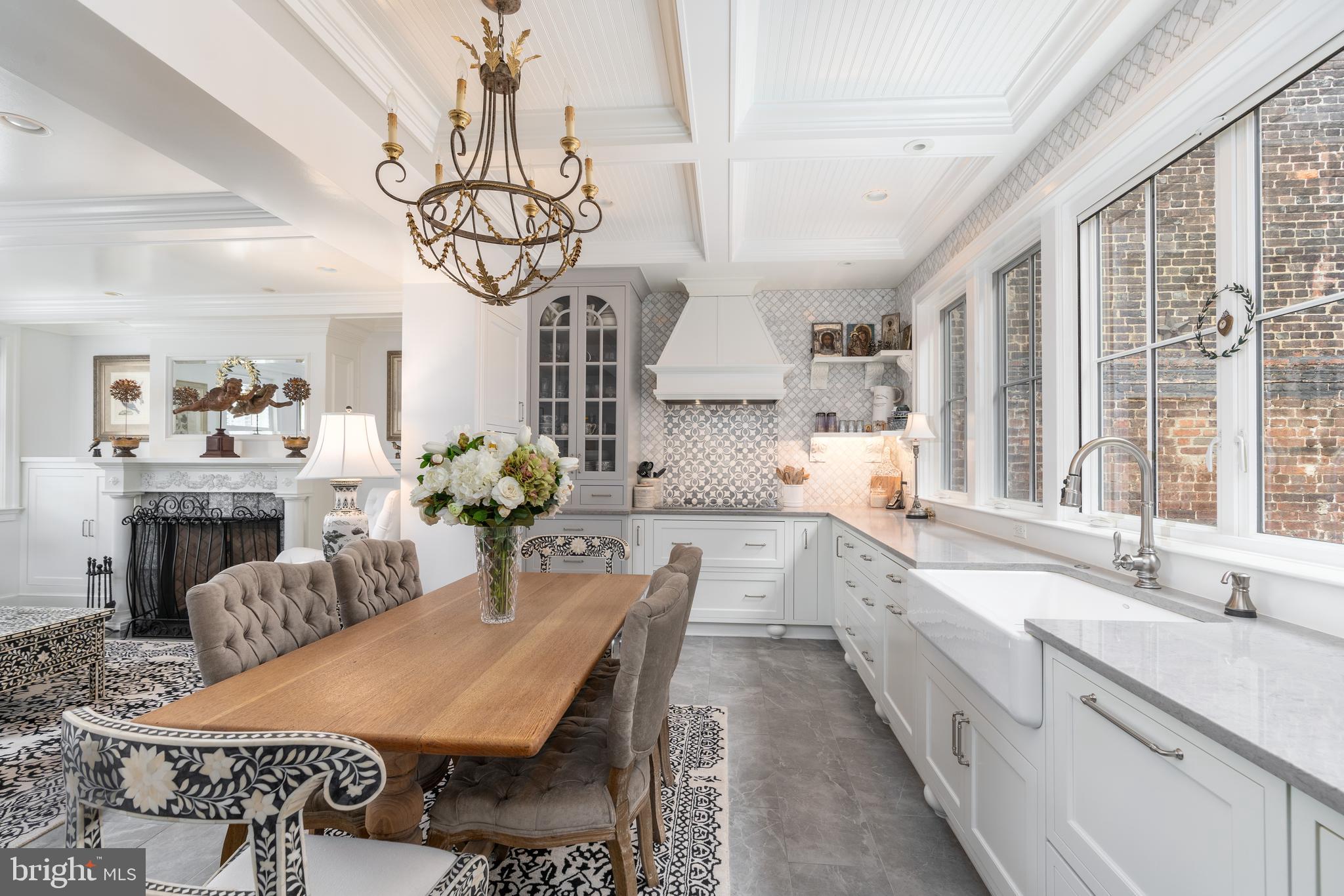 OLD TOWN ALEXANDRIA - Residential