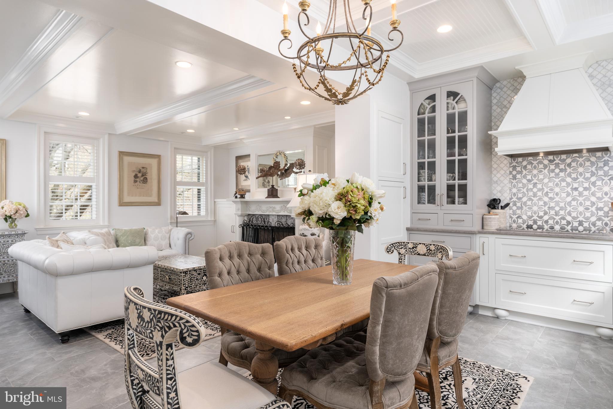 OLD TOWN ALEXANDRIA - Residential