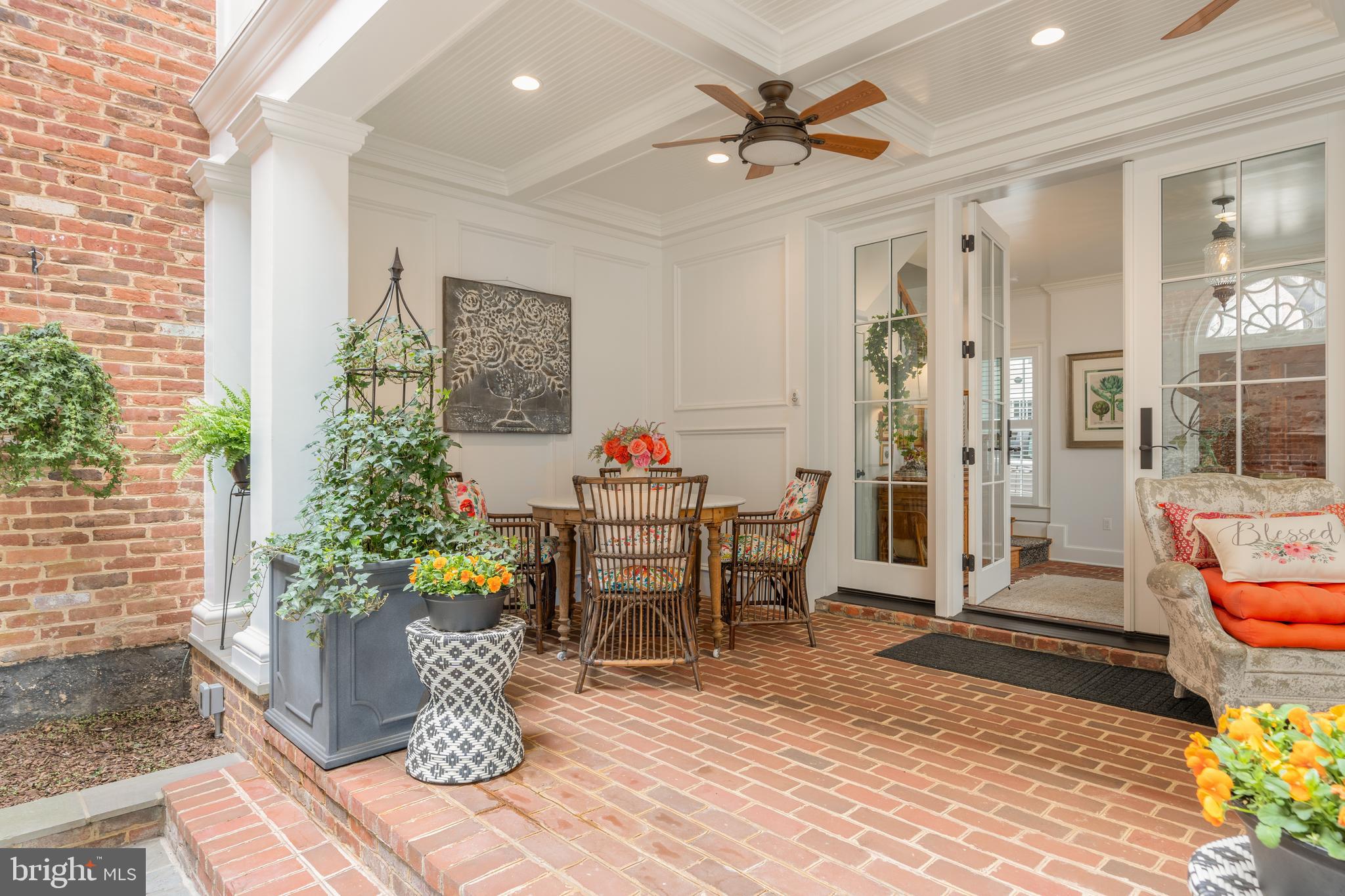 OLD TOWN ALEXANDRIA - Residential