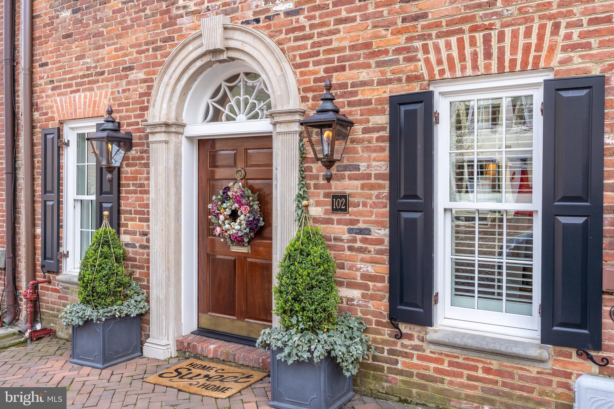 OLD TOWN ALEXANDRIA - Residential