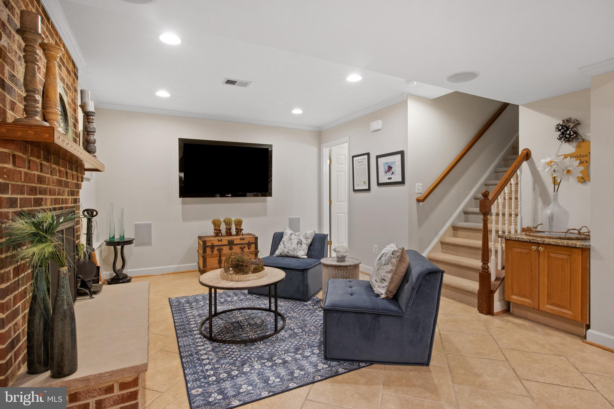 LAKEWOOD ESTATES - Residential