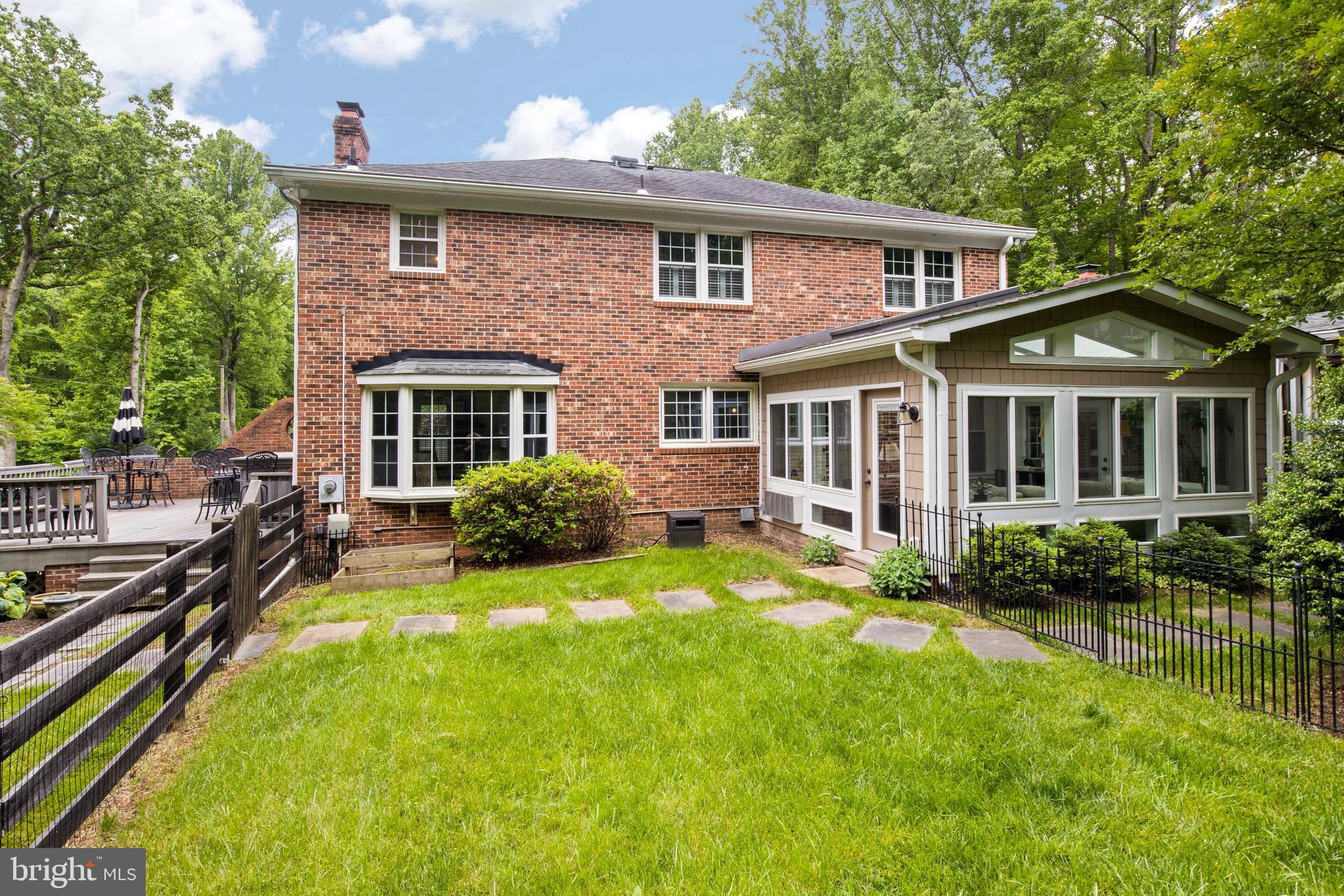 LAKEWOOD ESTATES - Residential