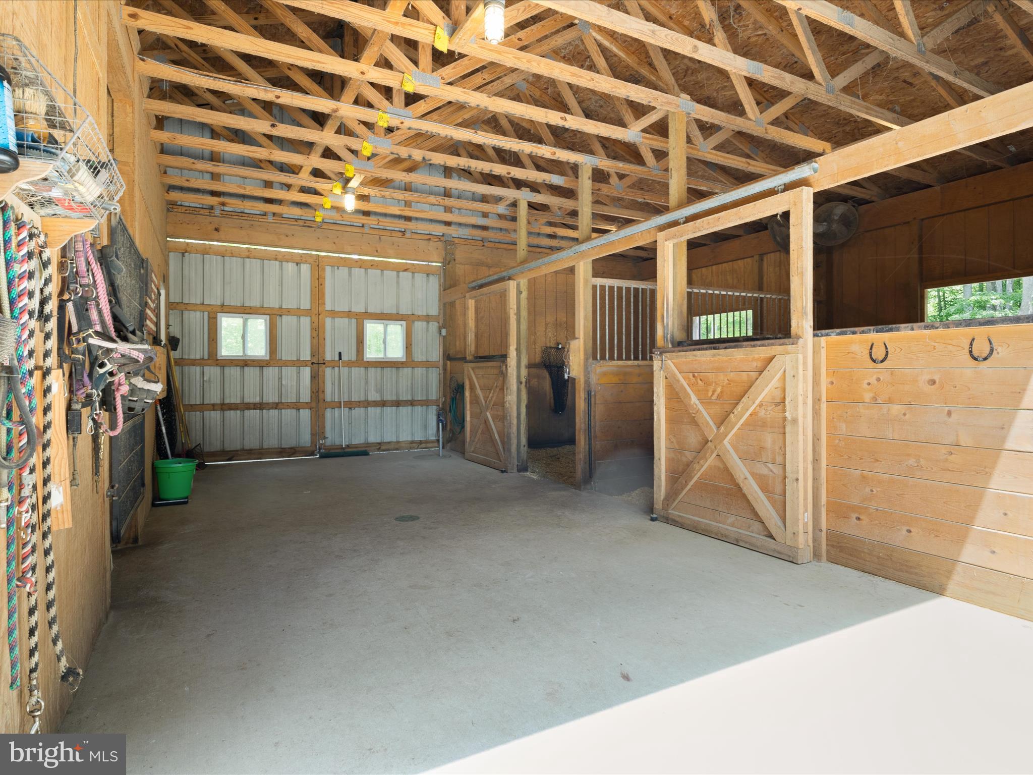 LAKEWOOD ESTATES - Residential