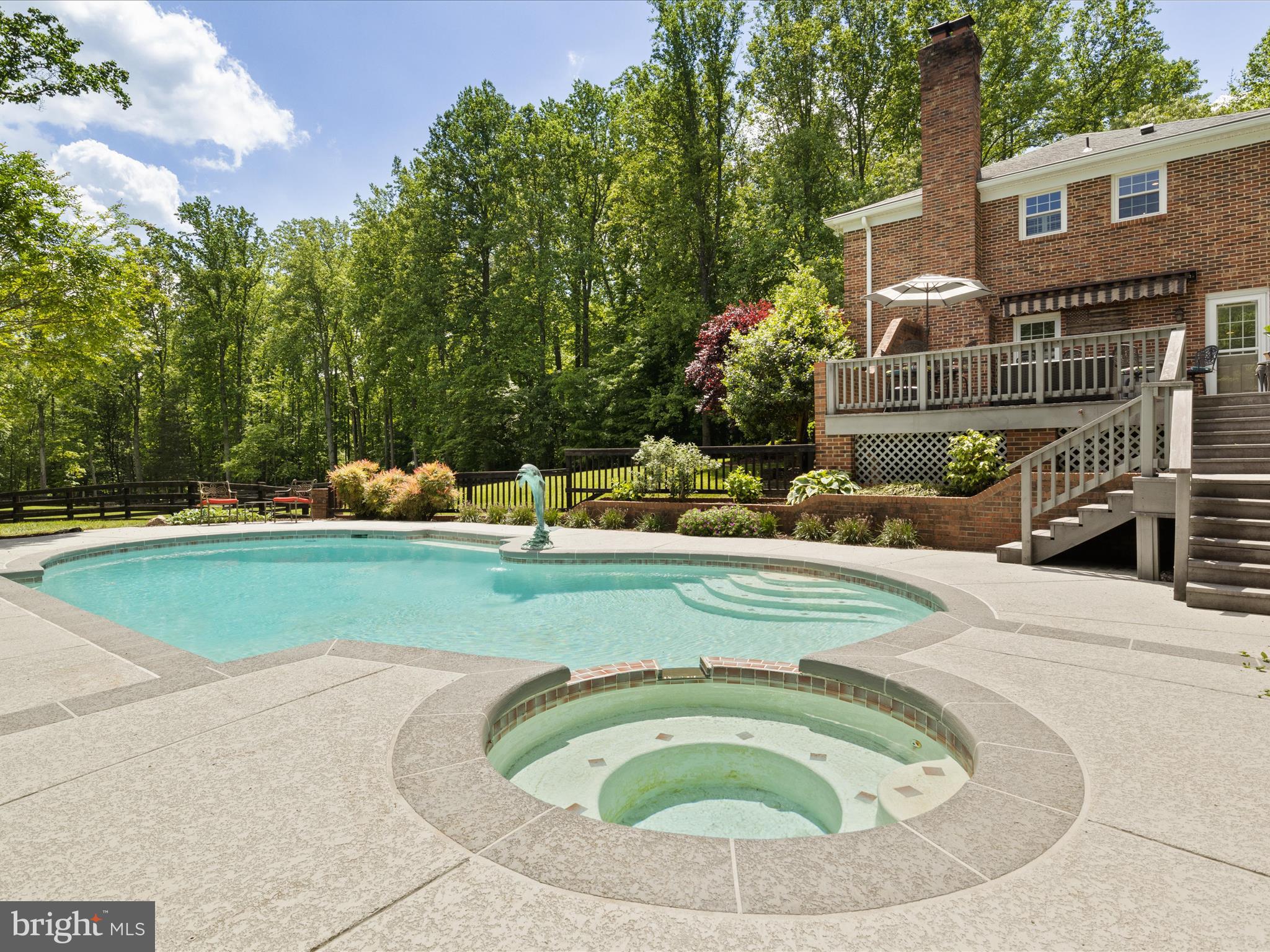 LAKEWOOD ESTATES - Residential