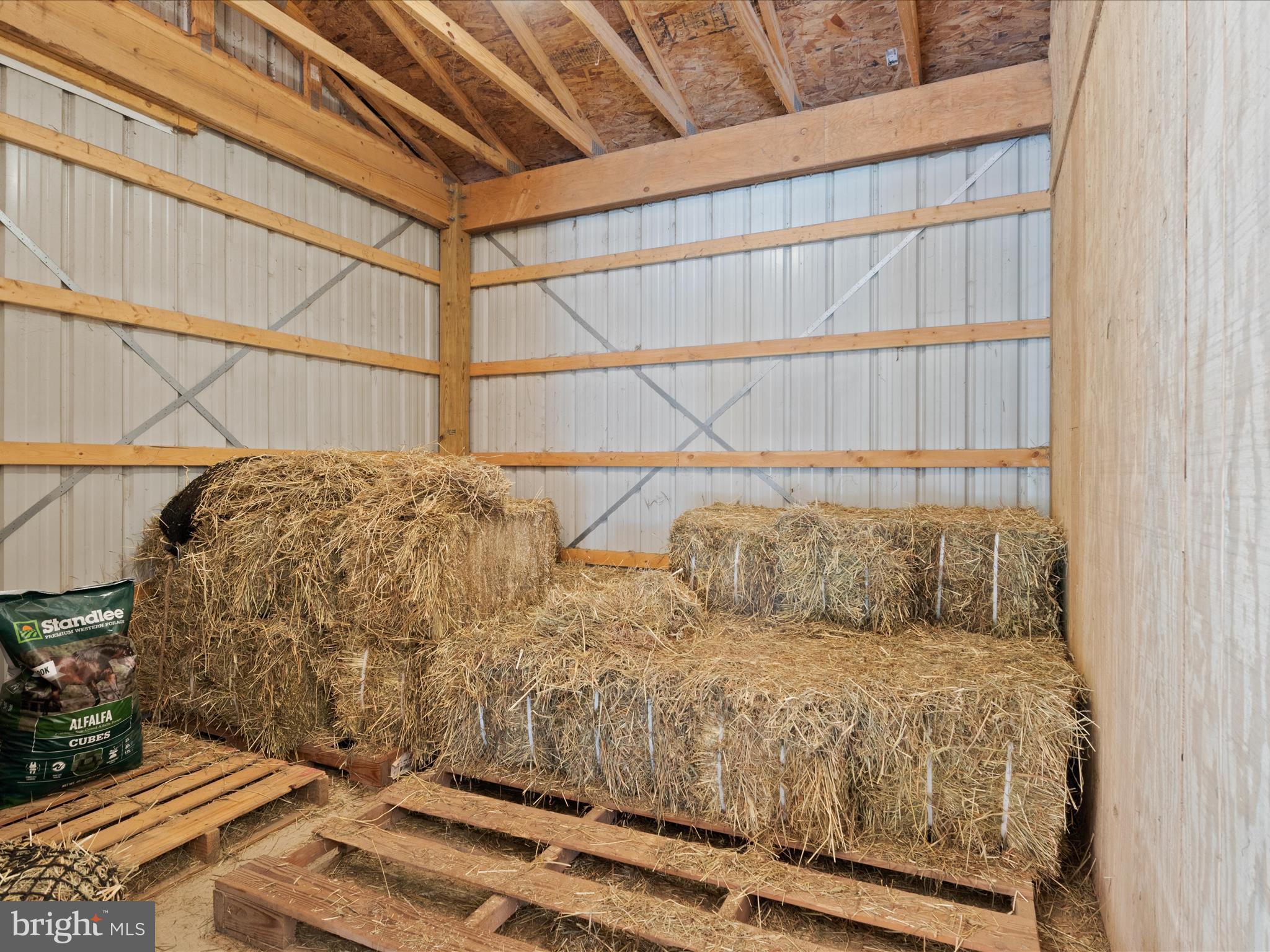 LAKEWOOD ESTATES - Residential