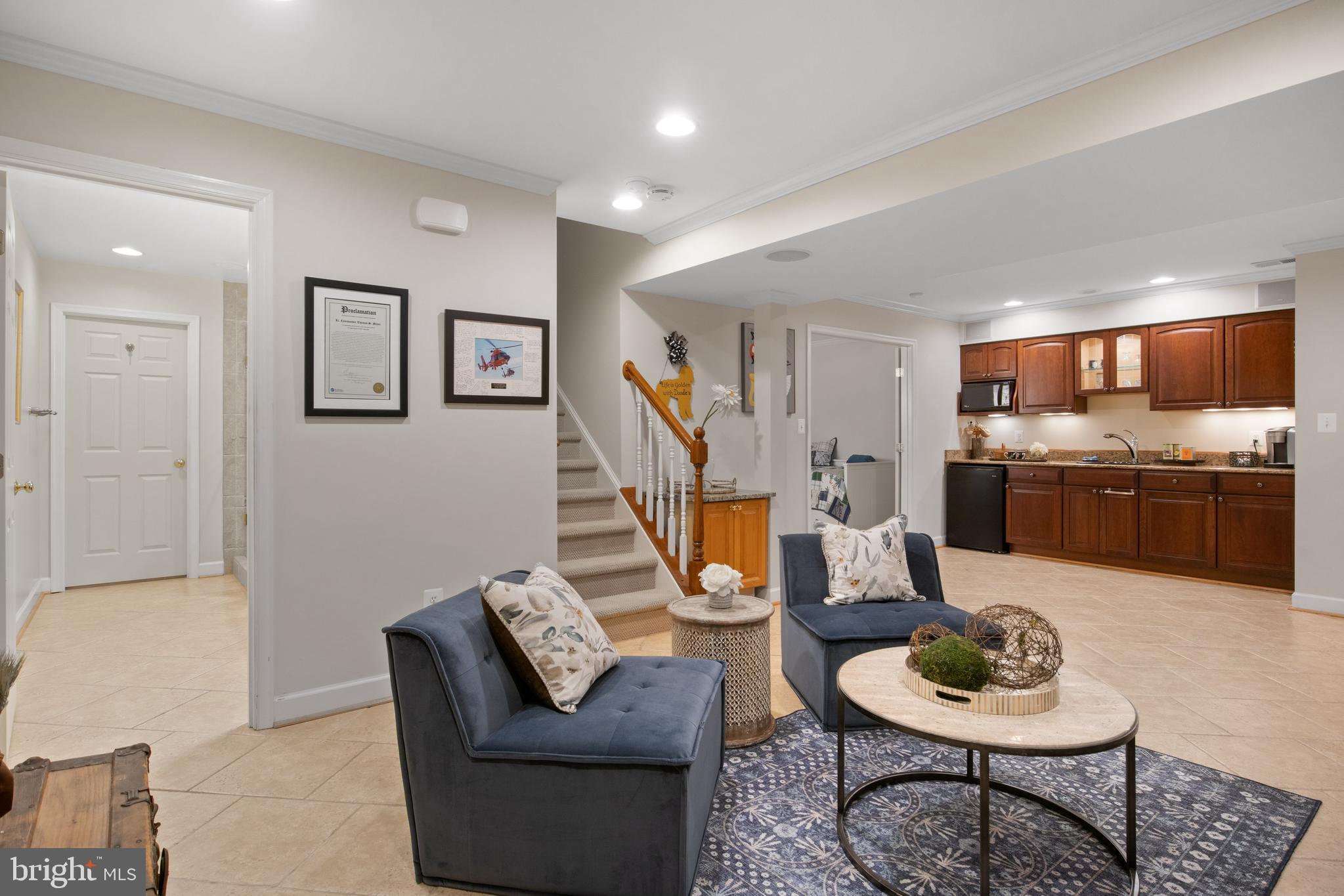 LAKEWOOD ESTATES - Residential