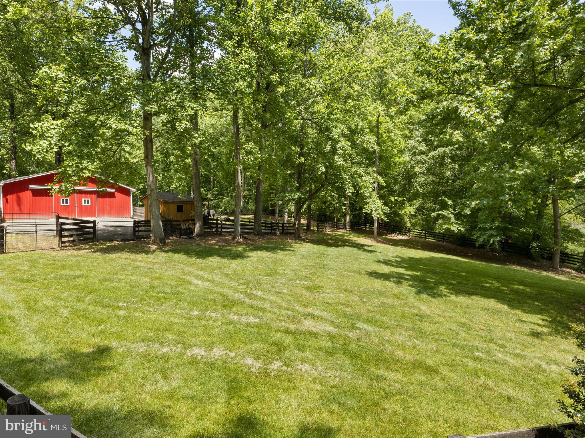 LAKEWOOD ESTATES - Residential