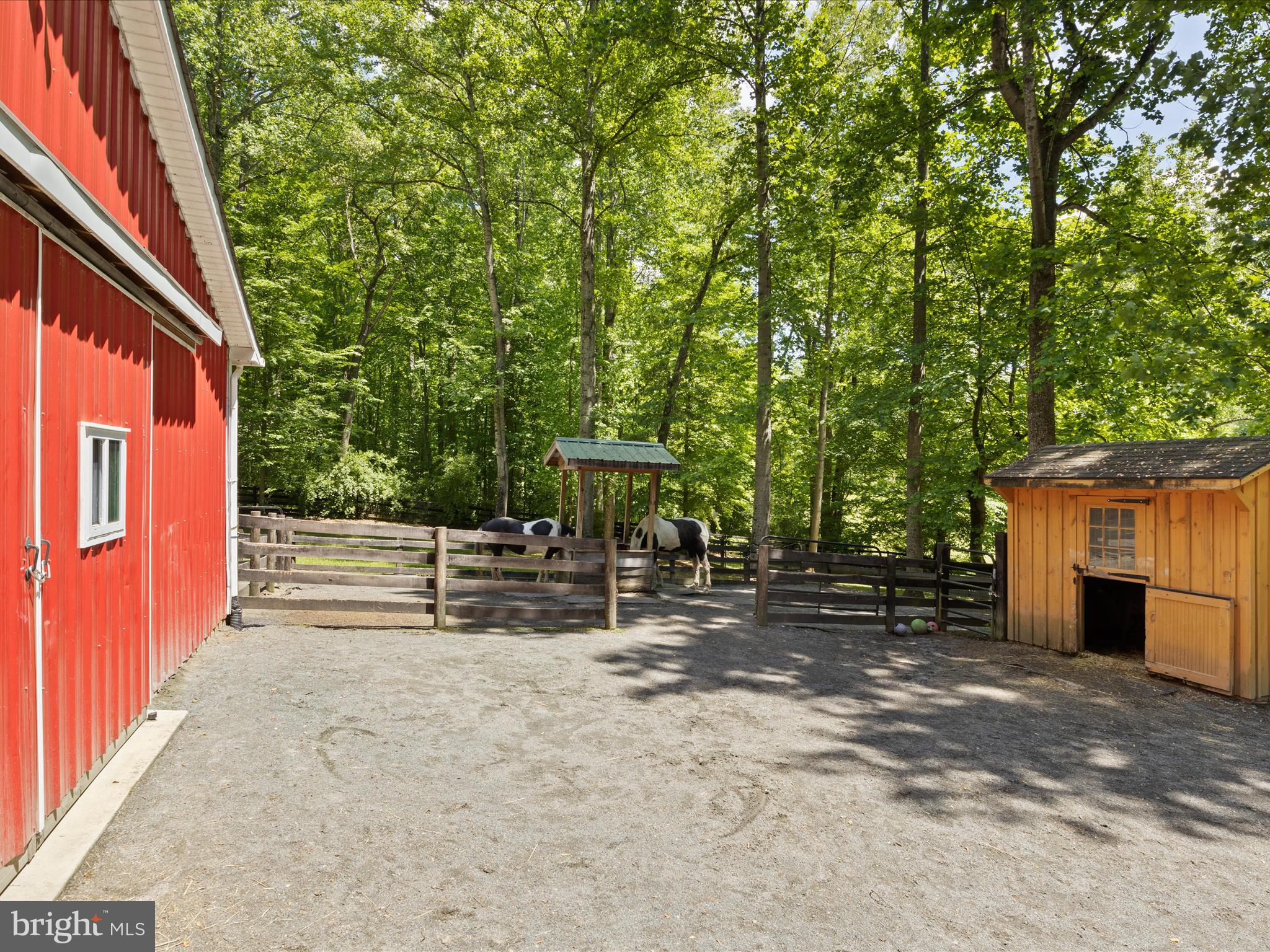 LAKEWOOD ESTATES - Residential