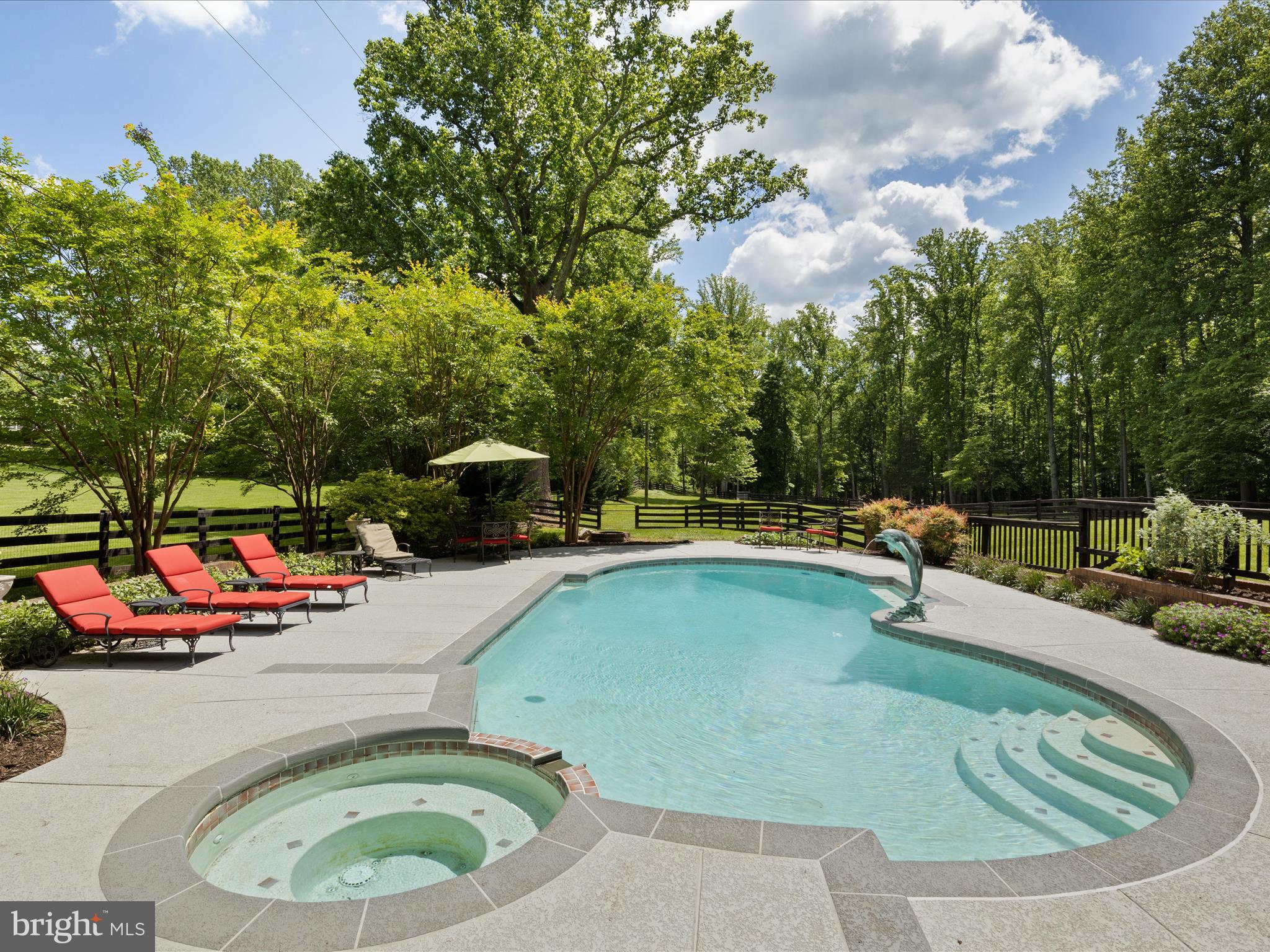 LAKEWOOD ESTATES - Residential