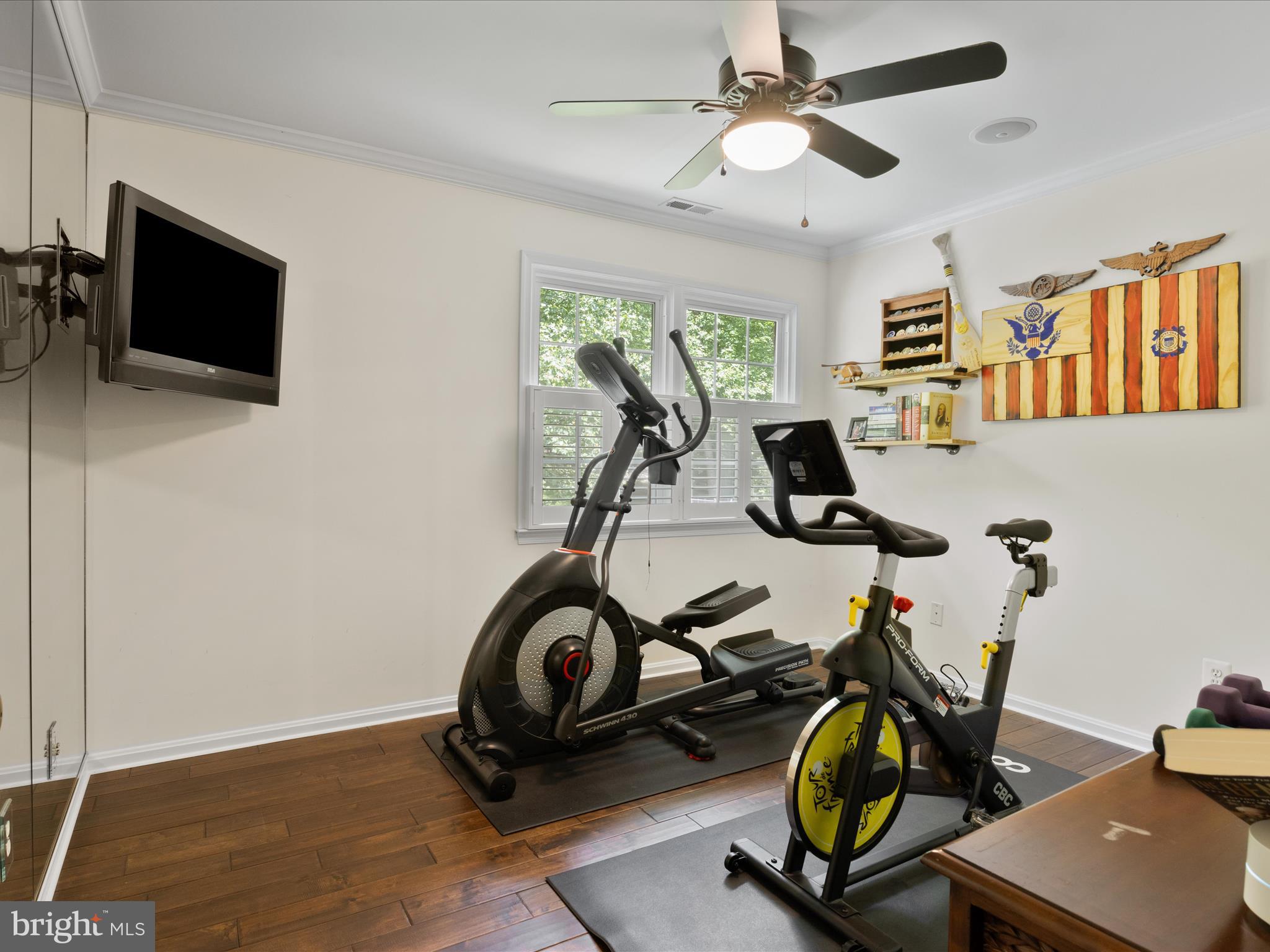 LAKEWOOD ESTATES - Residential