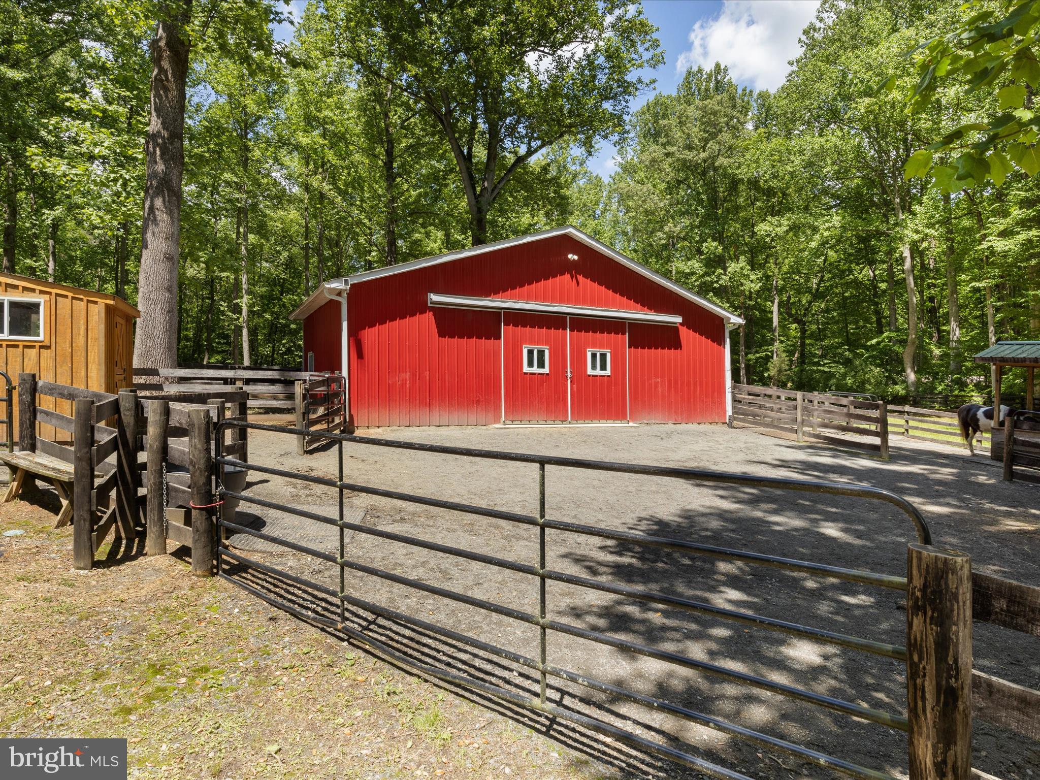 LAKEWOOD ESTATES - Residential