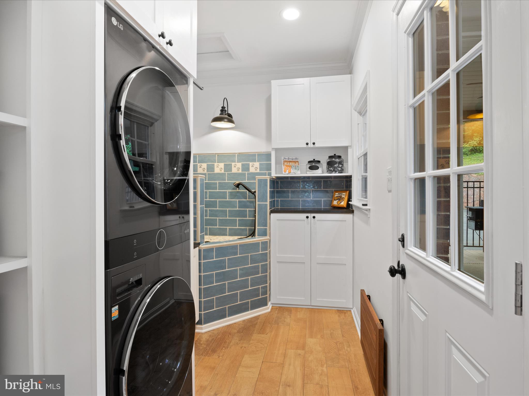 LAKEWOOD ESTATES - Residential