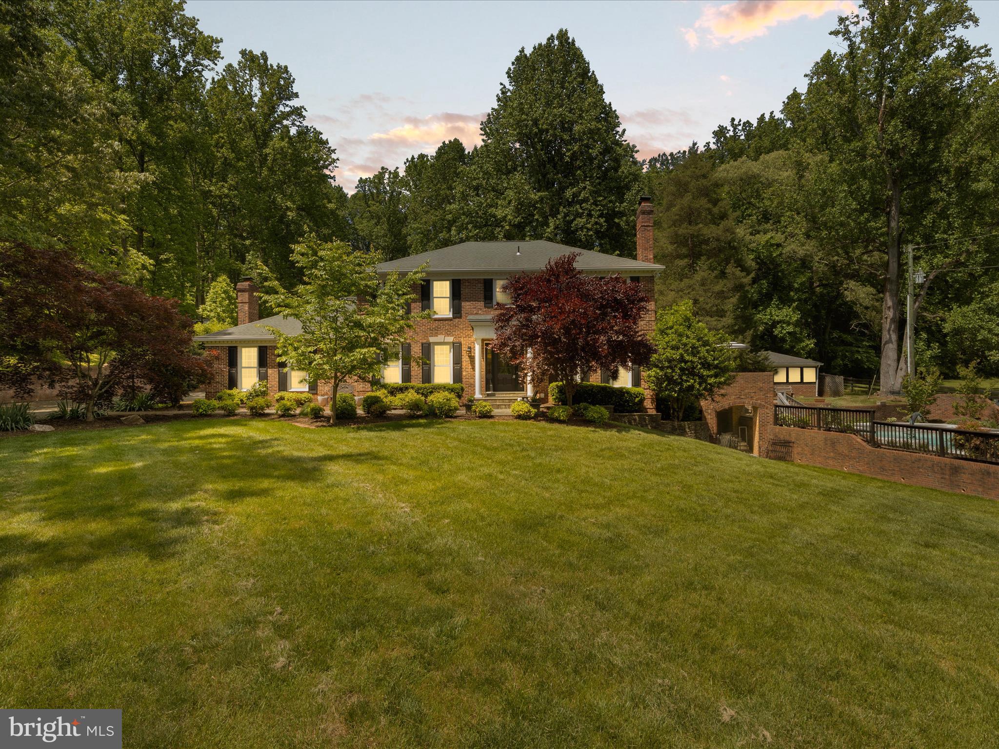 LAKEWOOD ESTATES - Residential