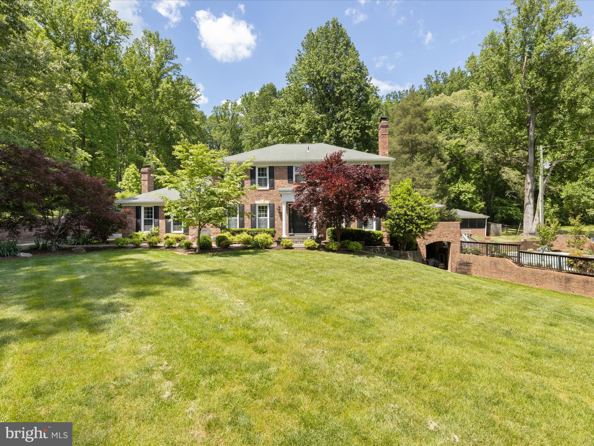 LAKEWOOD ESTATES - Residential