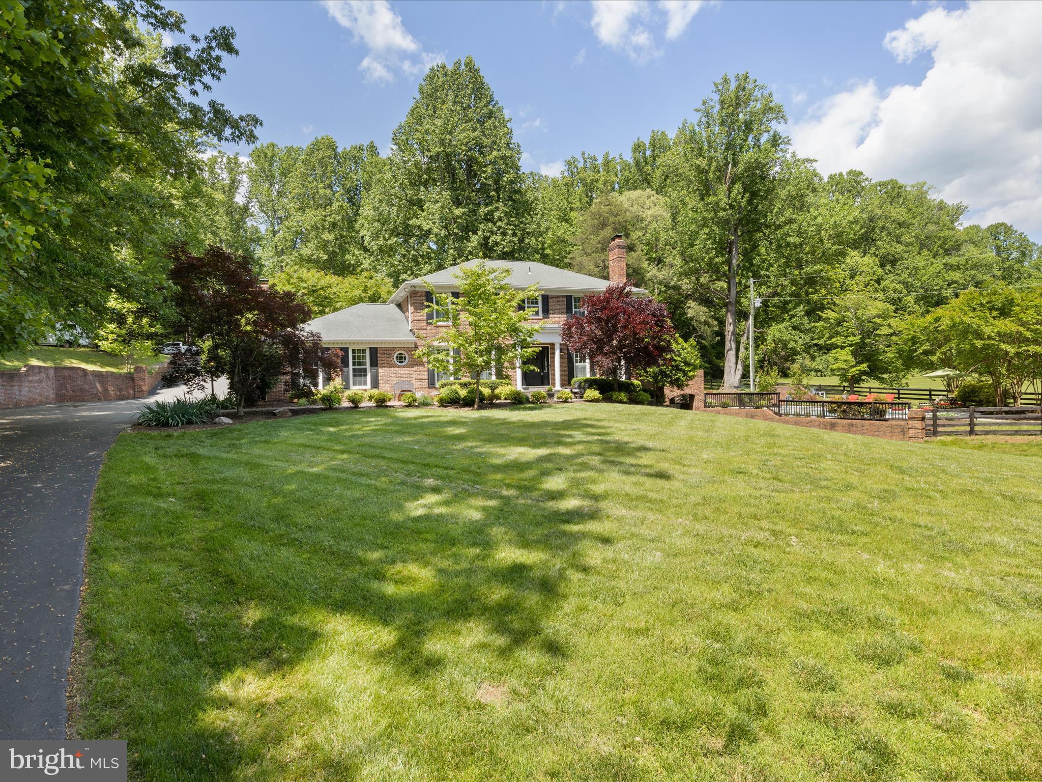 LAKEWOOD ESTATES - Residential