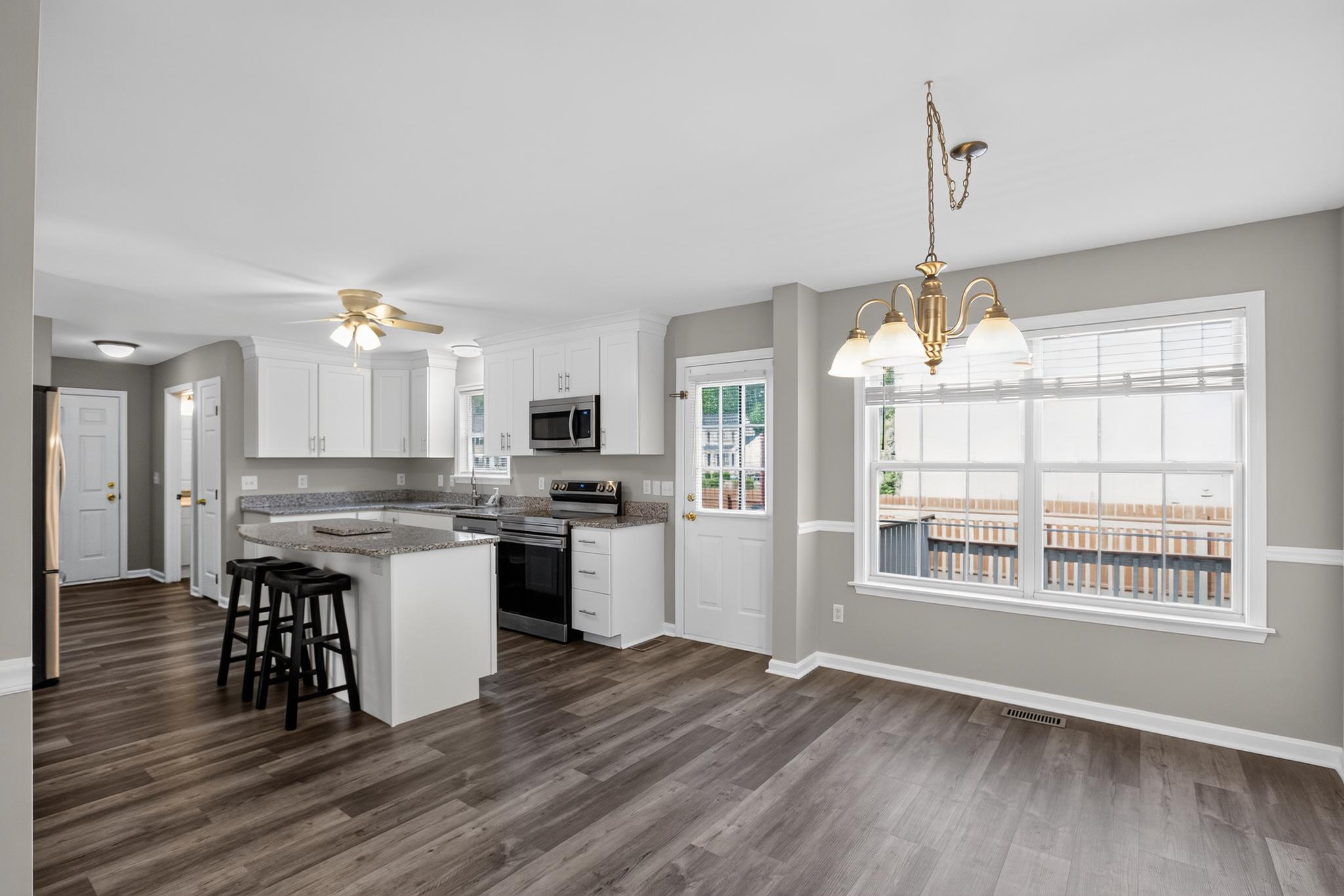 16965 VILLAGE LANE