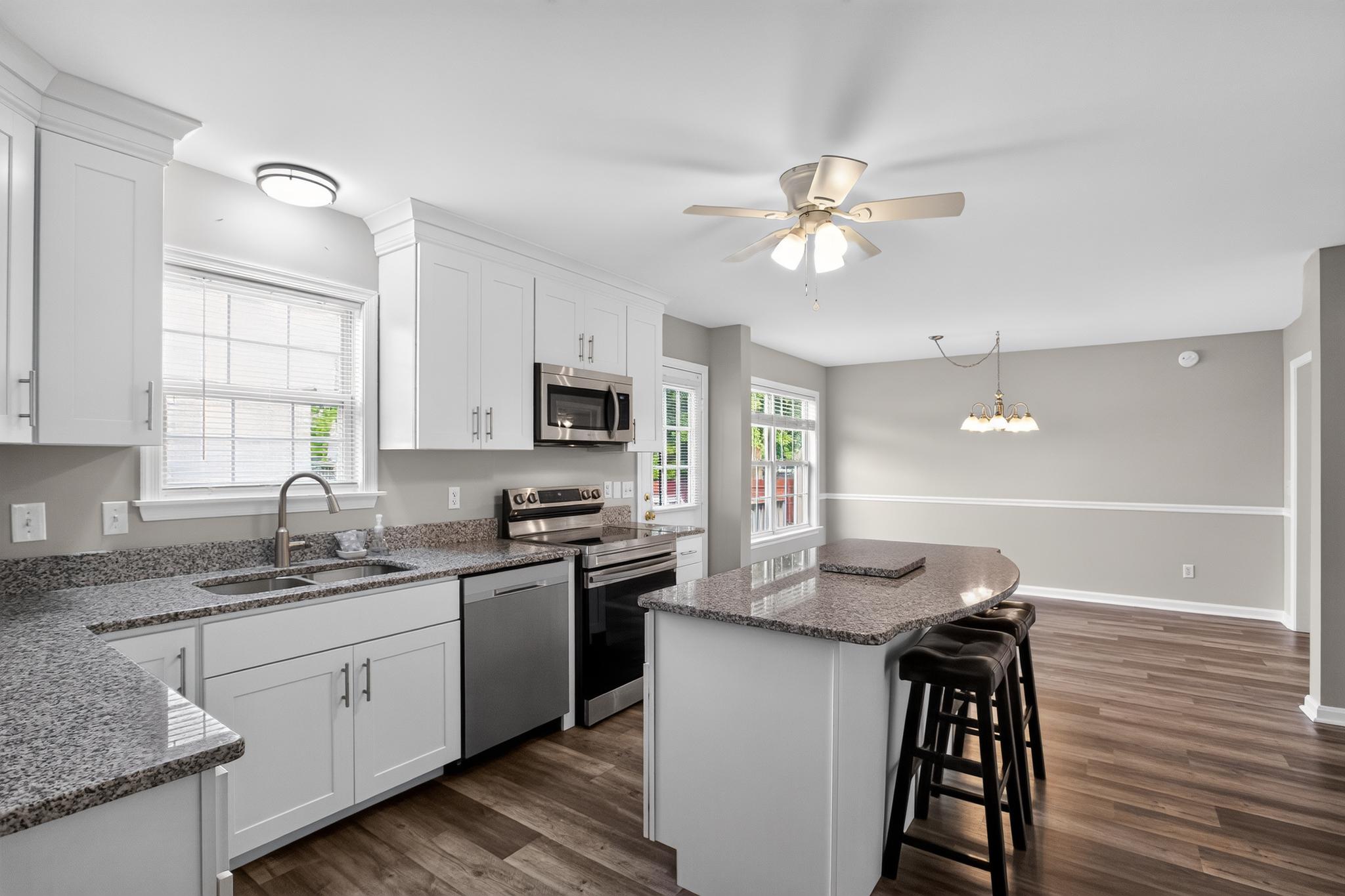 16965 VILLAGE LANE