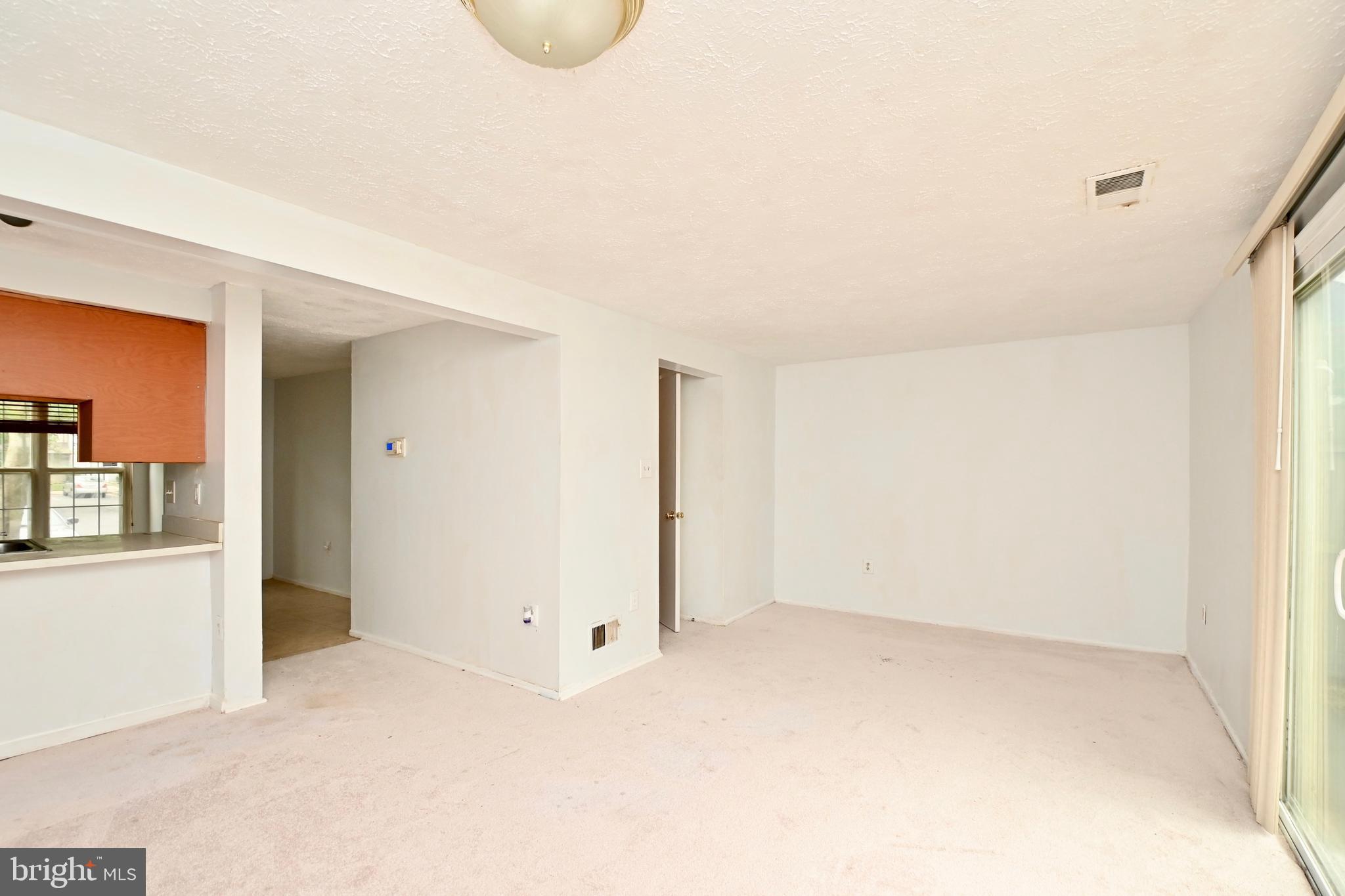 CLINTON PLAZA TOWNHOUSES - Residential