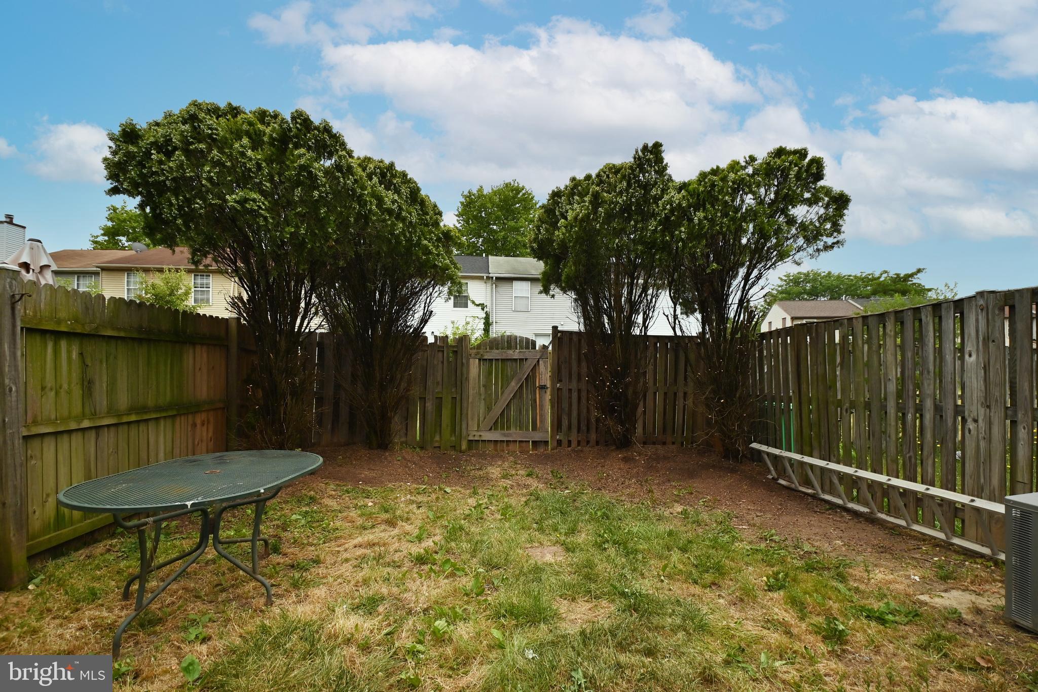 CLINTON PLAZA TOWNHOUSES - Residential