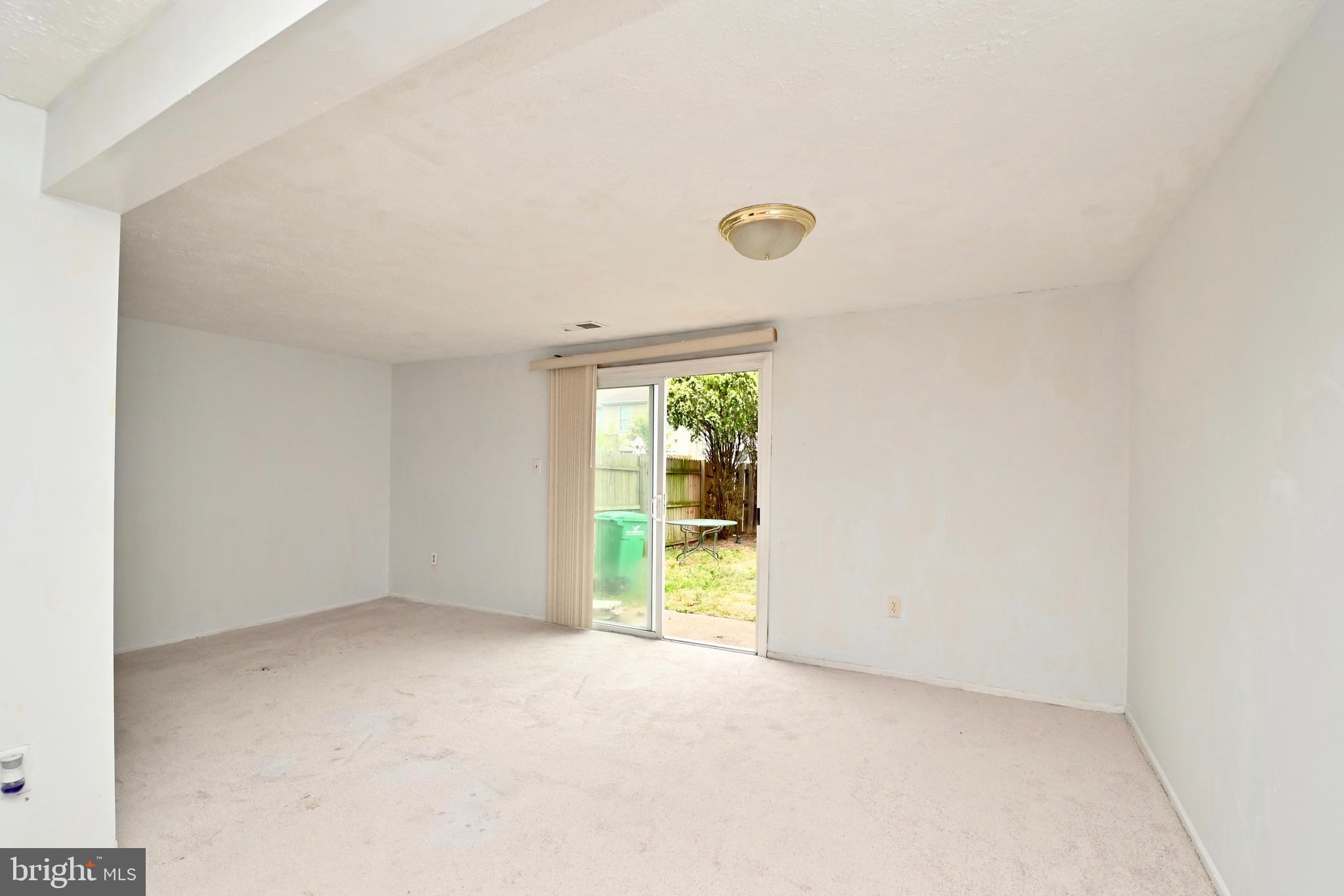 CLINTON PLAZA TOWNHOUSES - Residential