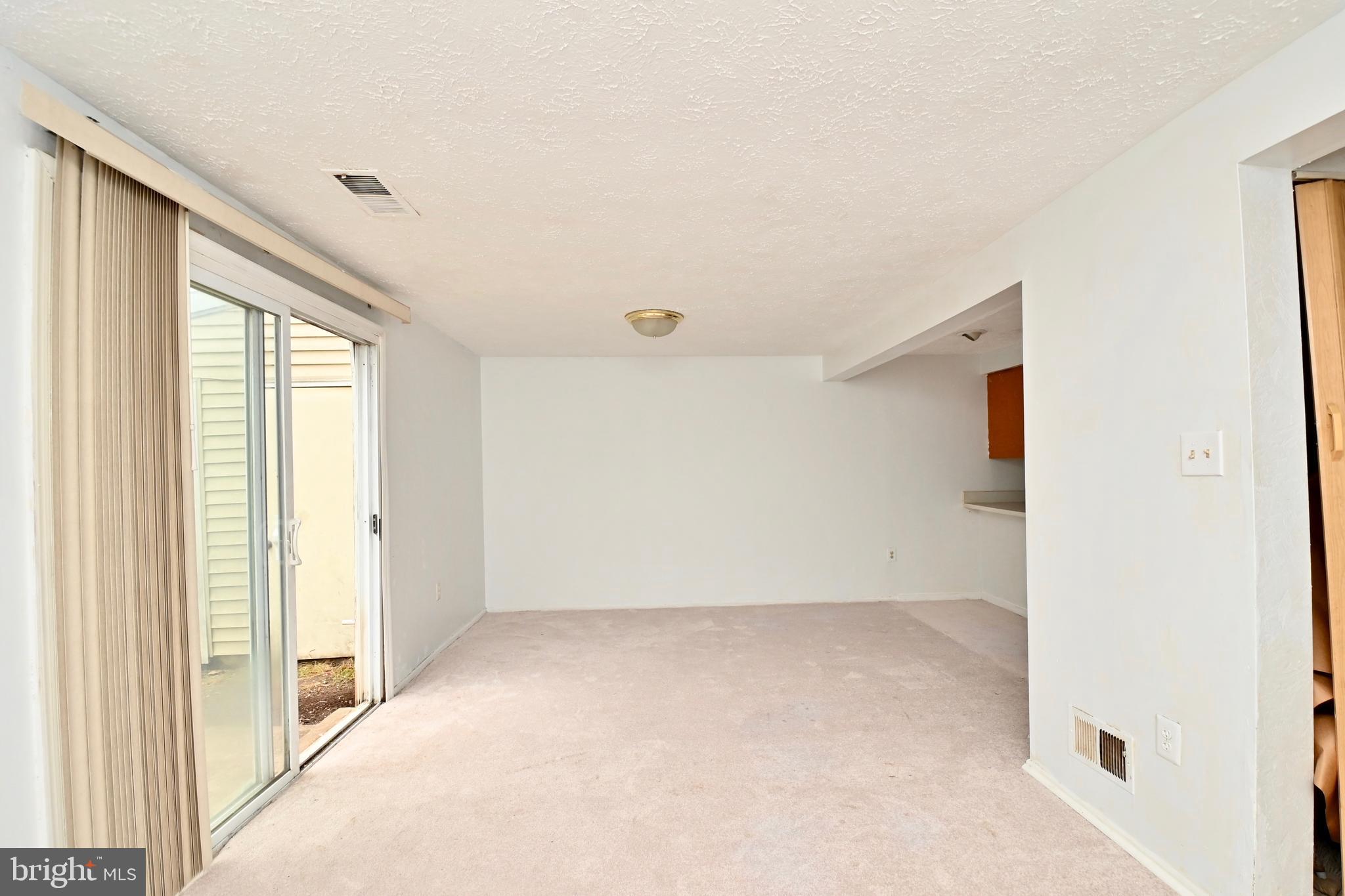 CLINTON PLAZA TOWNHOUSES - Residential