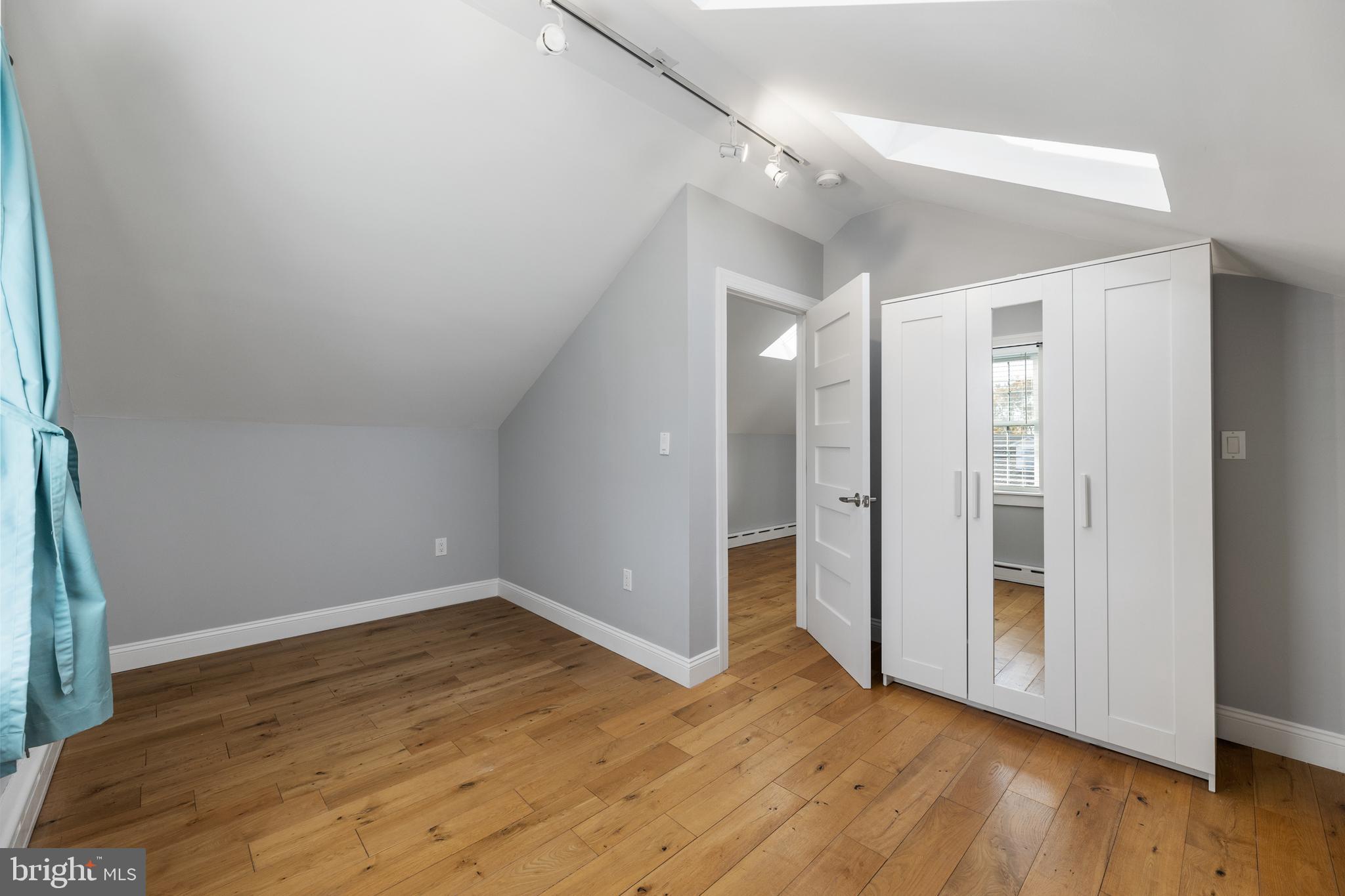 NORTH PENN CROSSIN - Residential