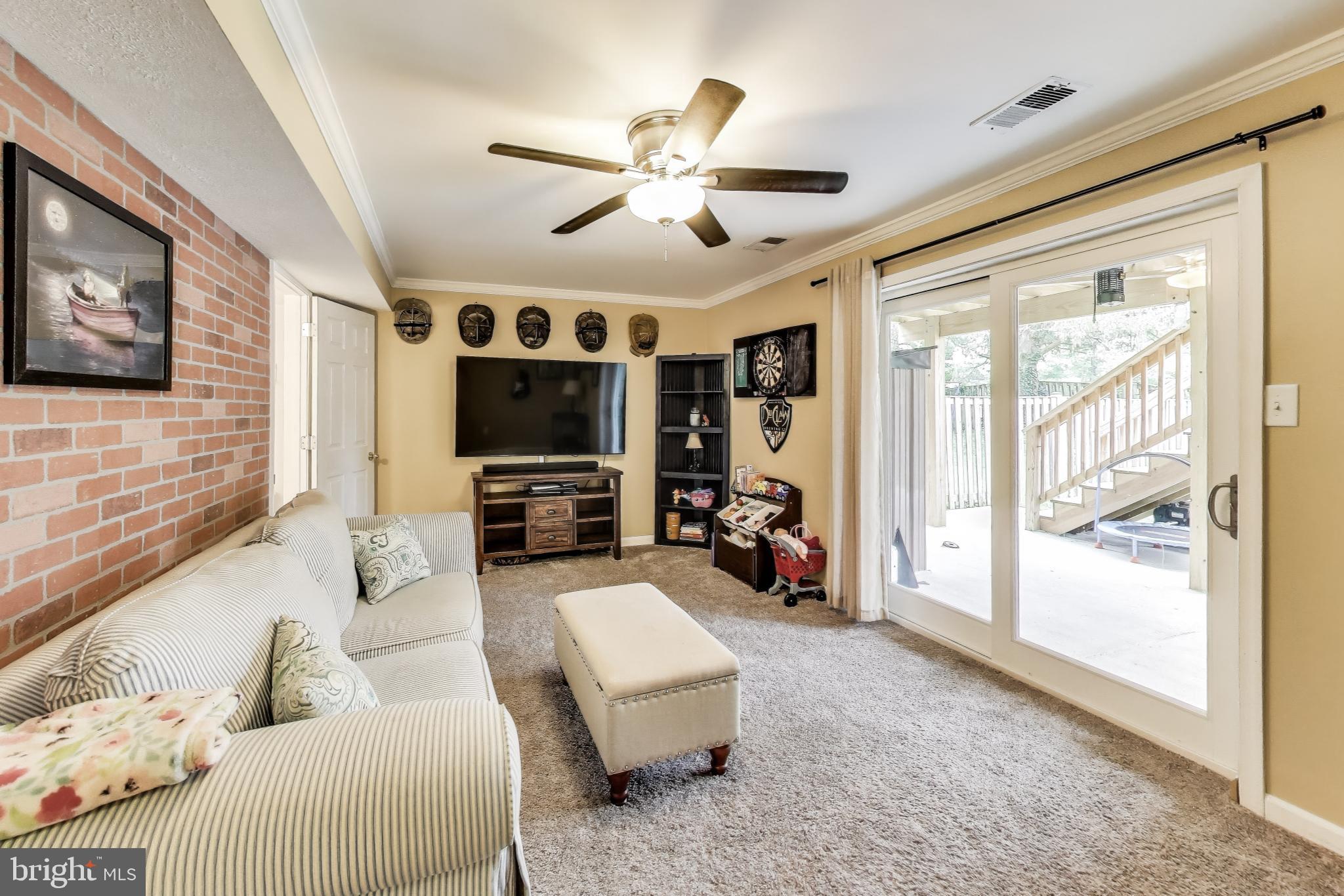 ELIZABETHS LANDING - Residential