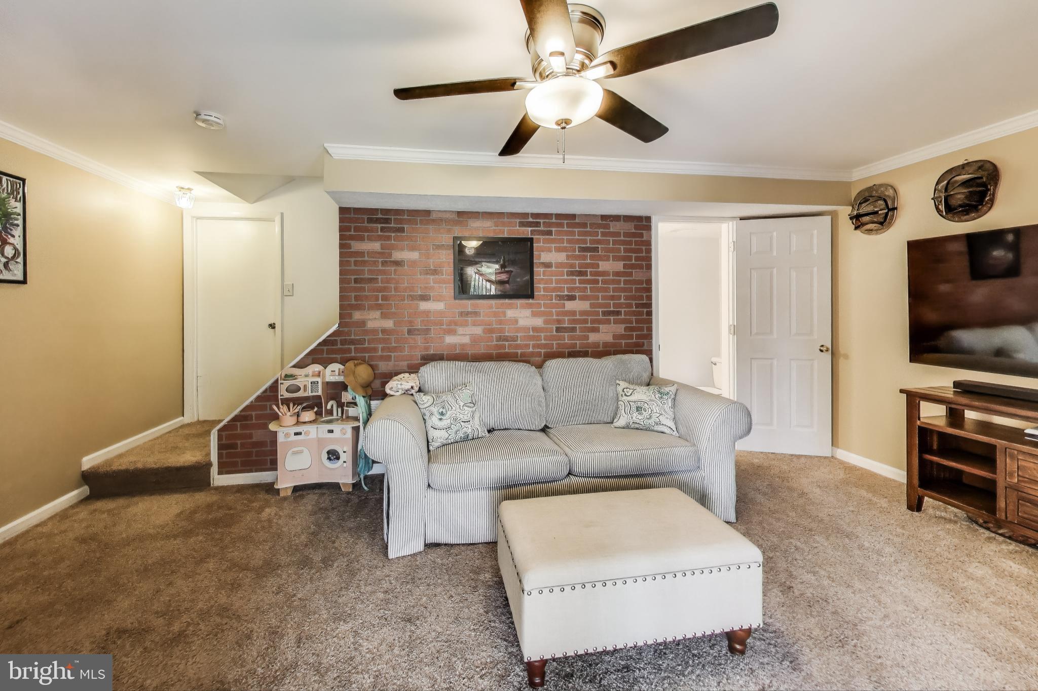 ELIZABETHS LANDING - Residential