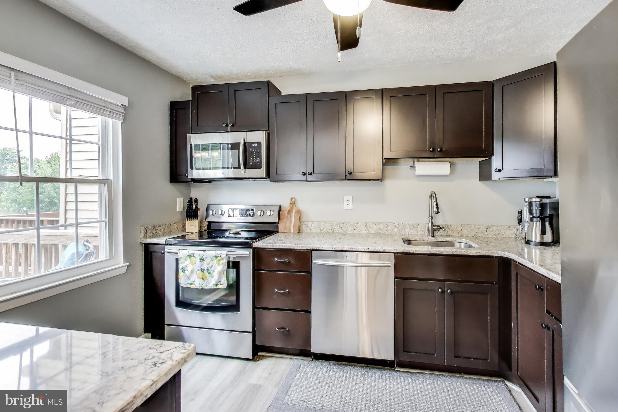 ELIZABETHS LANDING - Residential