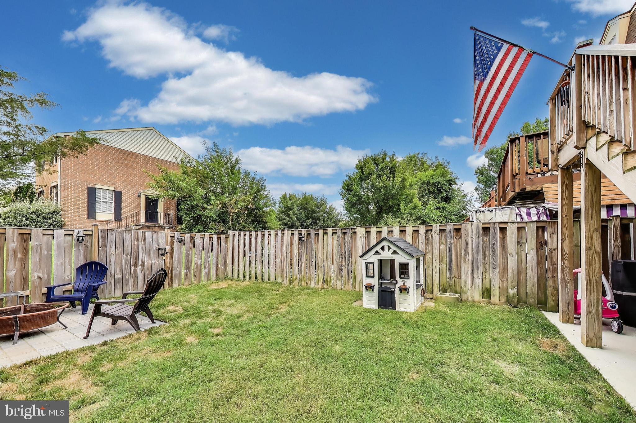 ELIZABETHS LANDING - Residential