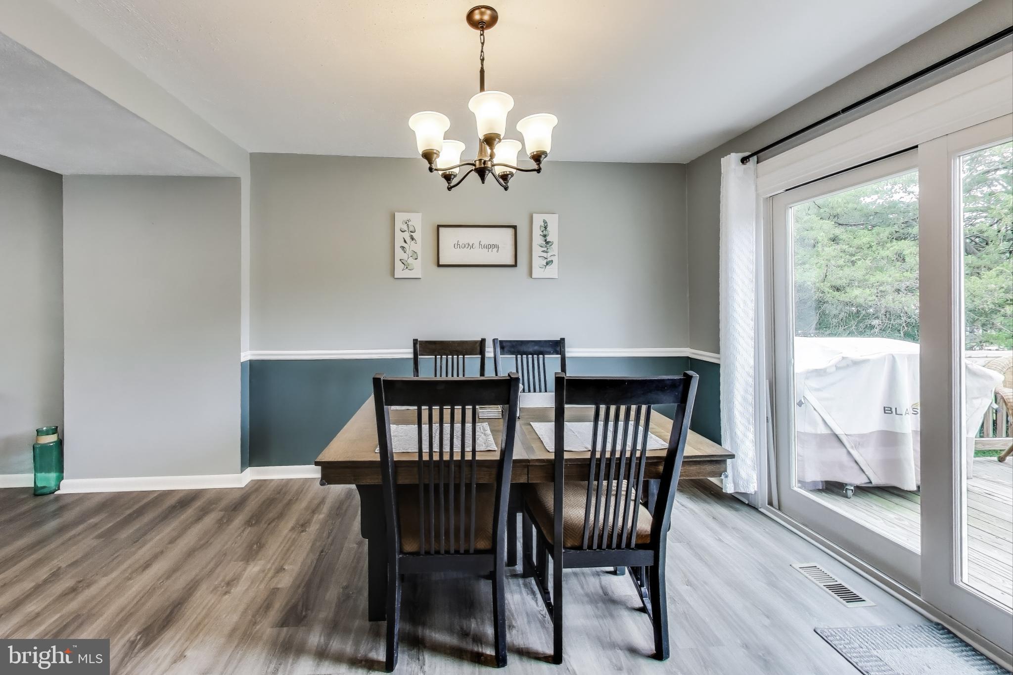 ELIZABETHS LANDING - Residential