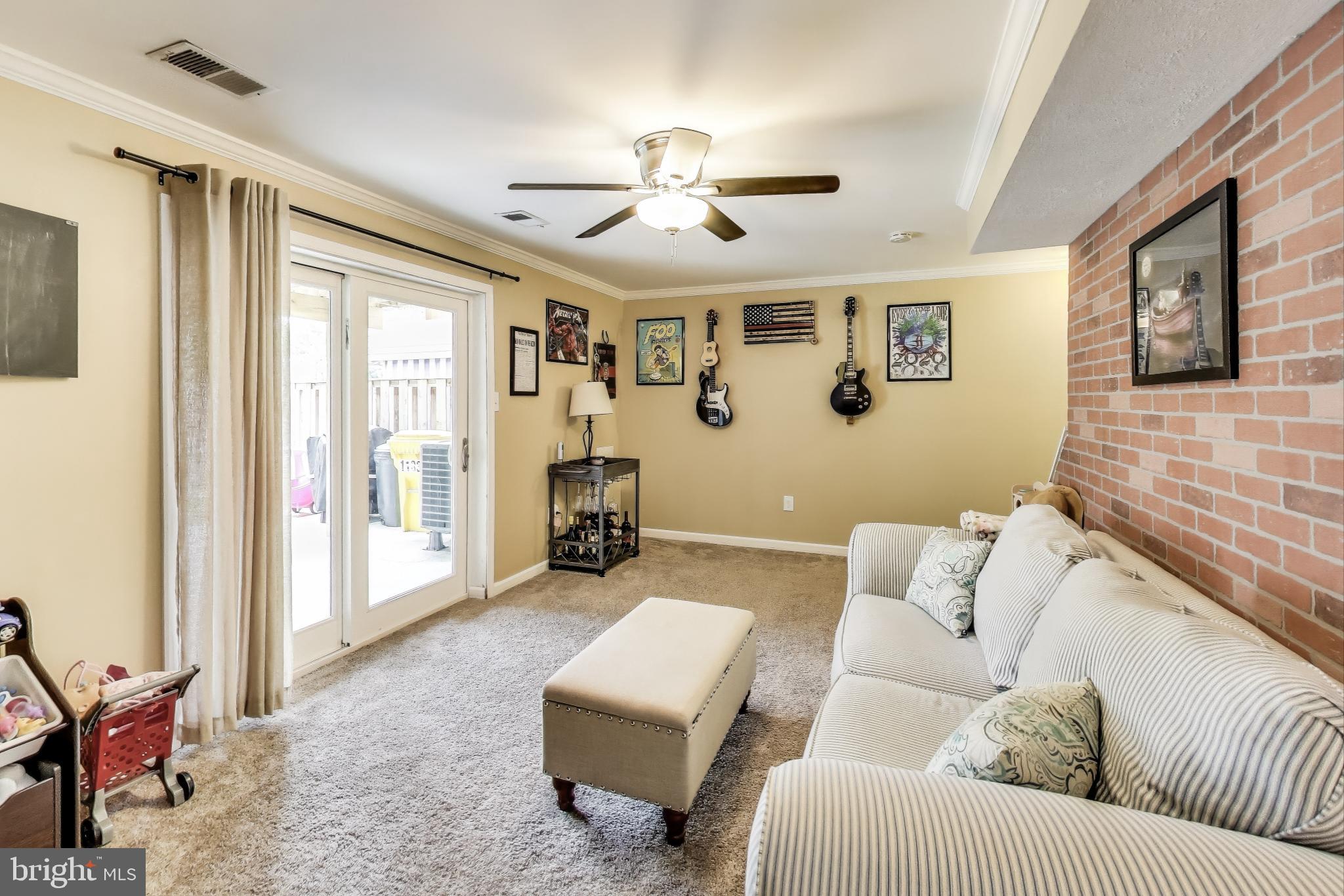 ELIZABETHS LANDING - Residential