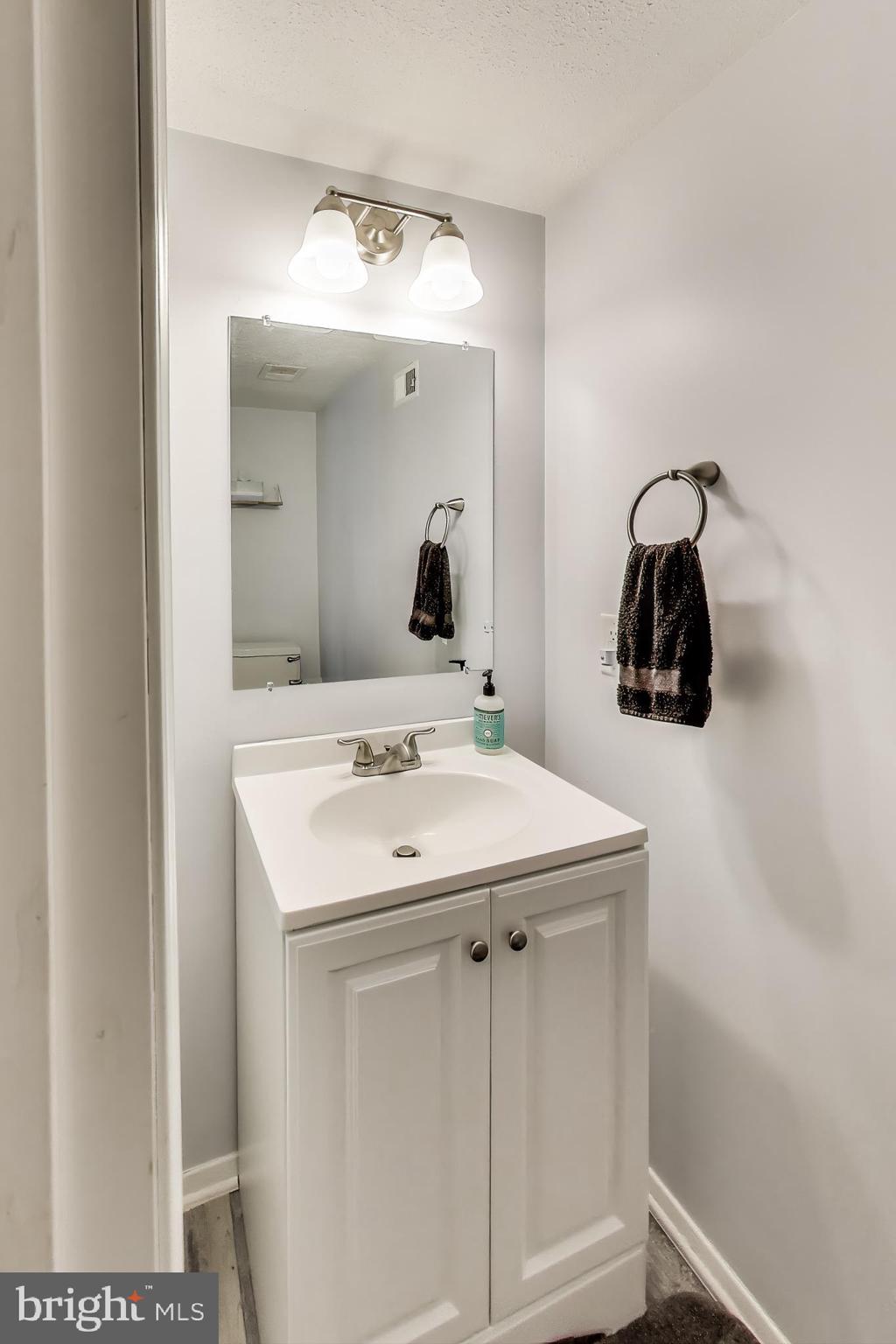 ELIZABETHS LANDING - Residential