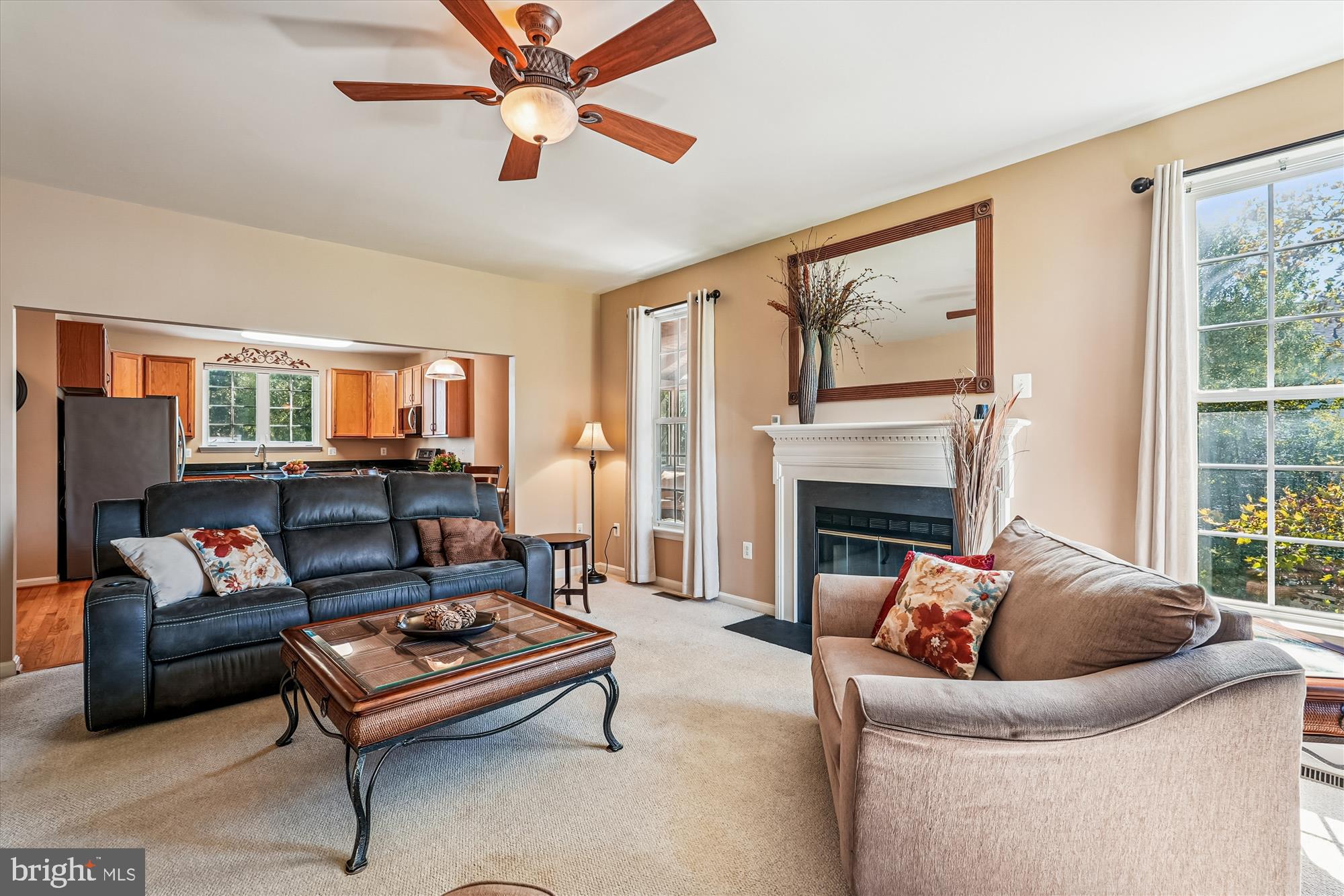 ROUND HILL - Residential