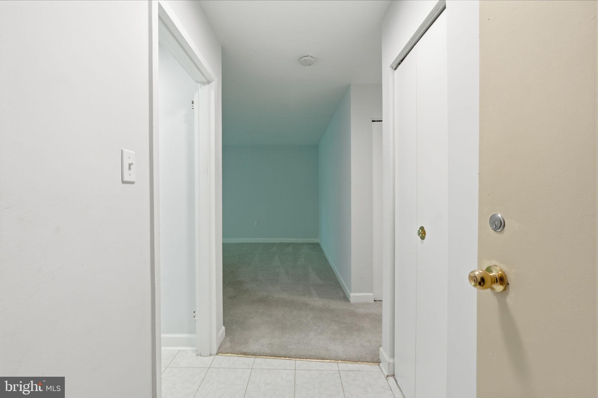 1558 NORTHGATE SQUARE 32B 1558-32B