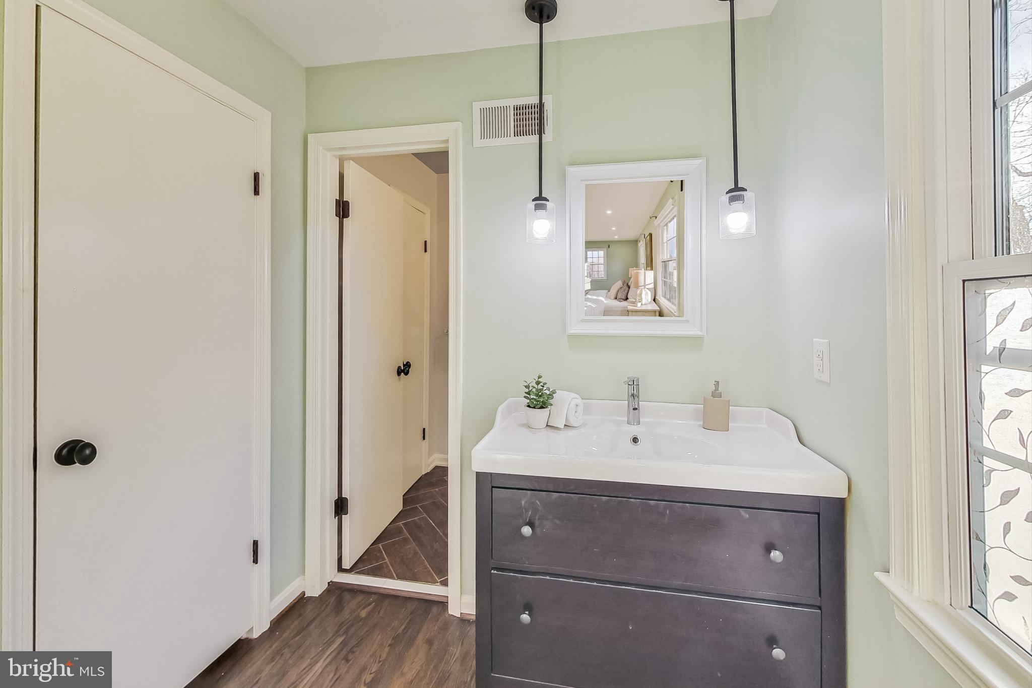 ANCIENT OAK - Residential