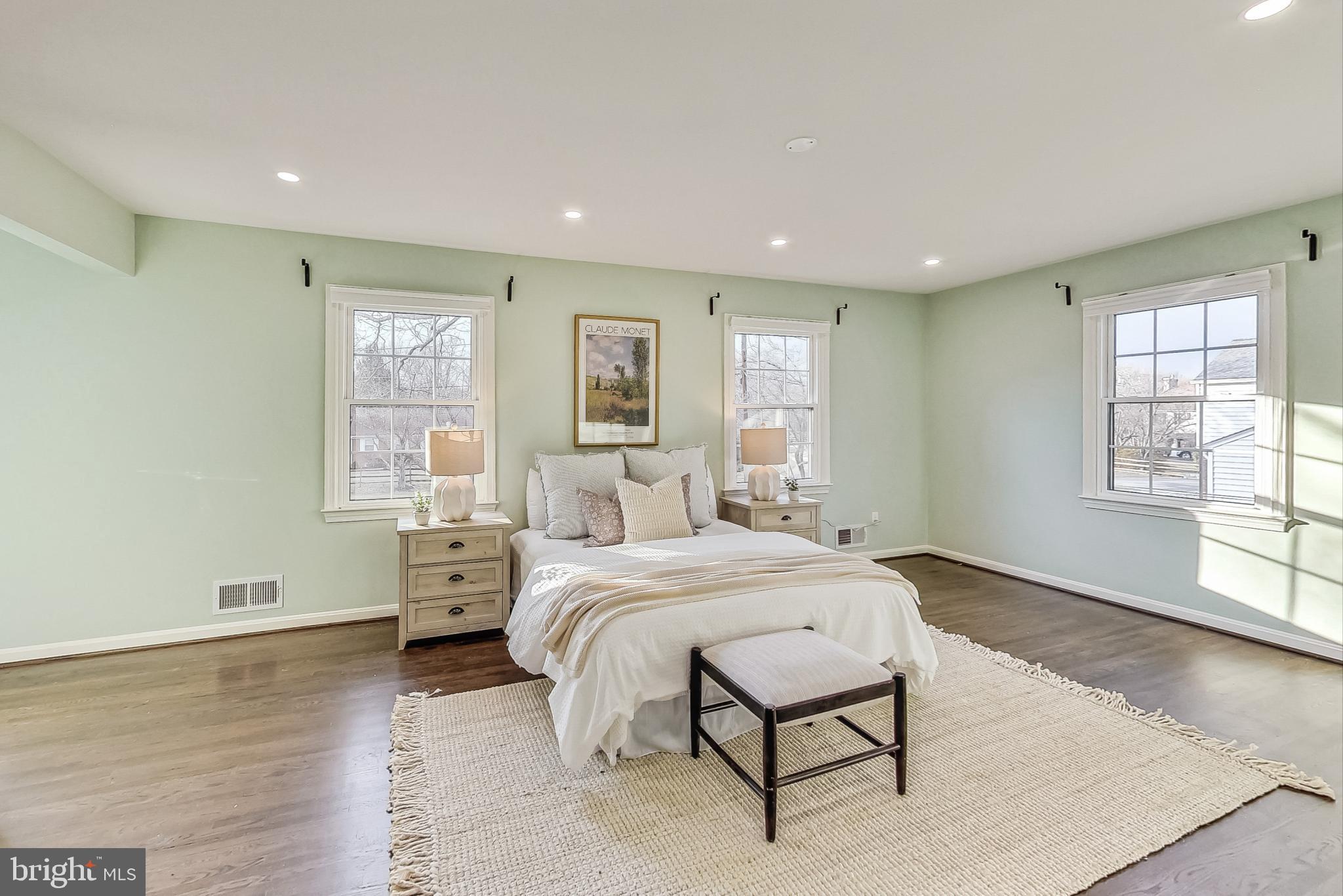 ANCIENT OAK - Residential