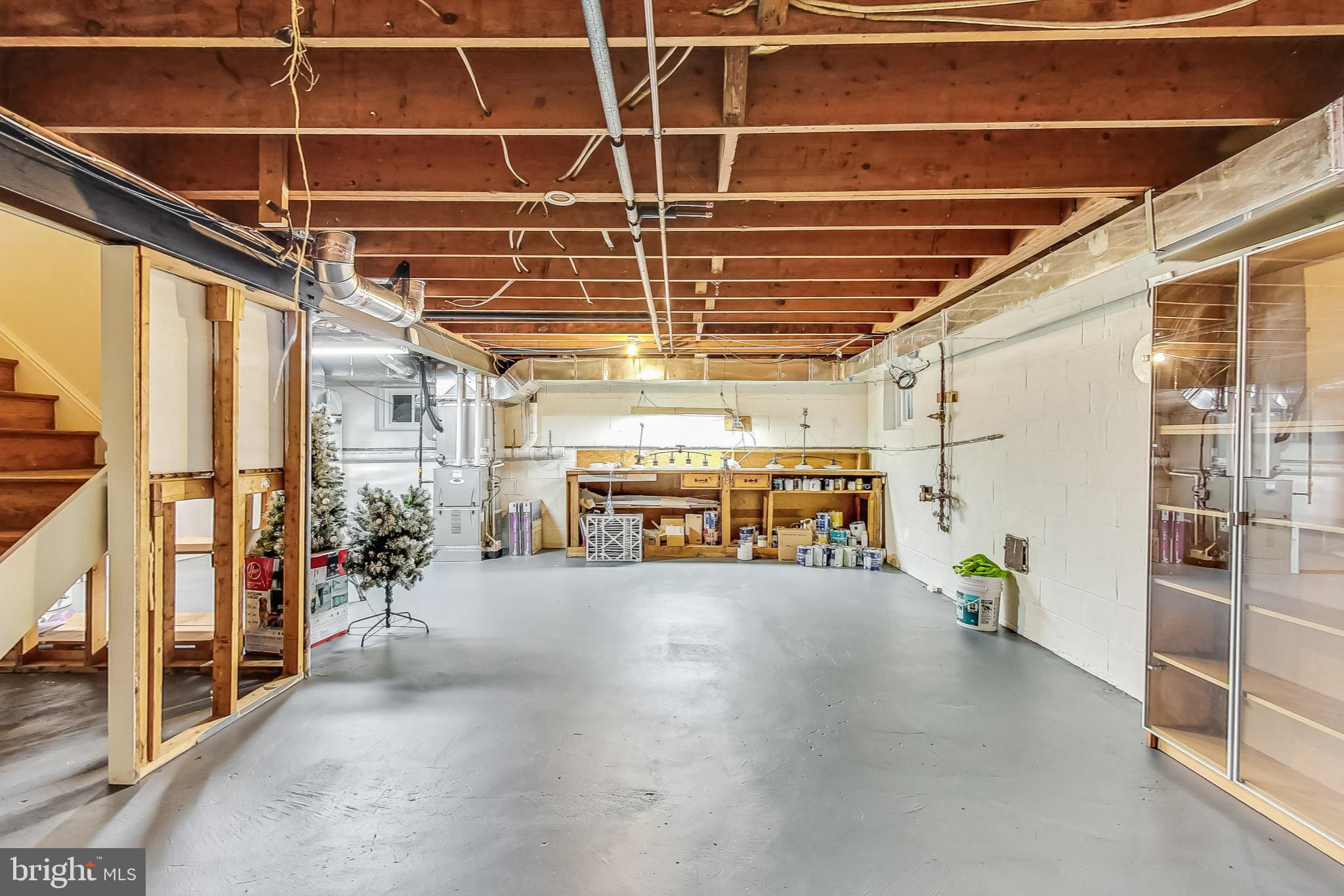 ANCIENT OAK - Residential