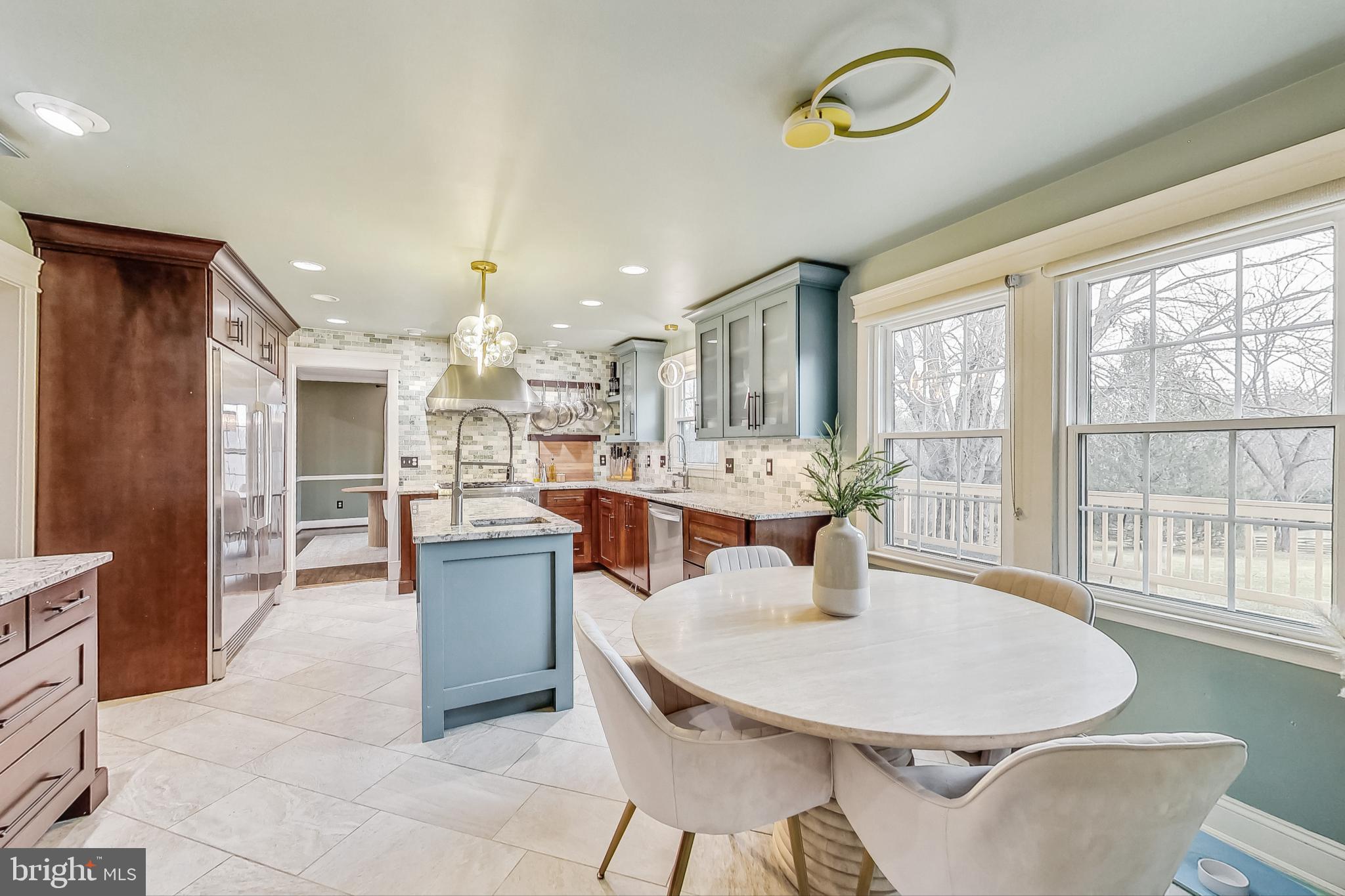 ANCIENT OAK - Residential