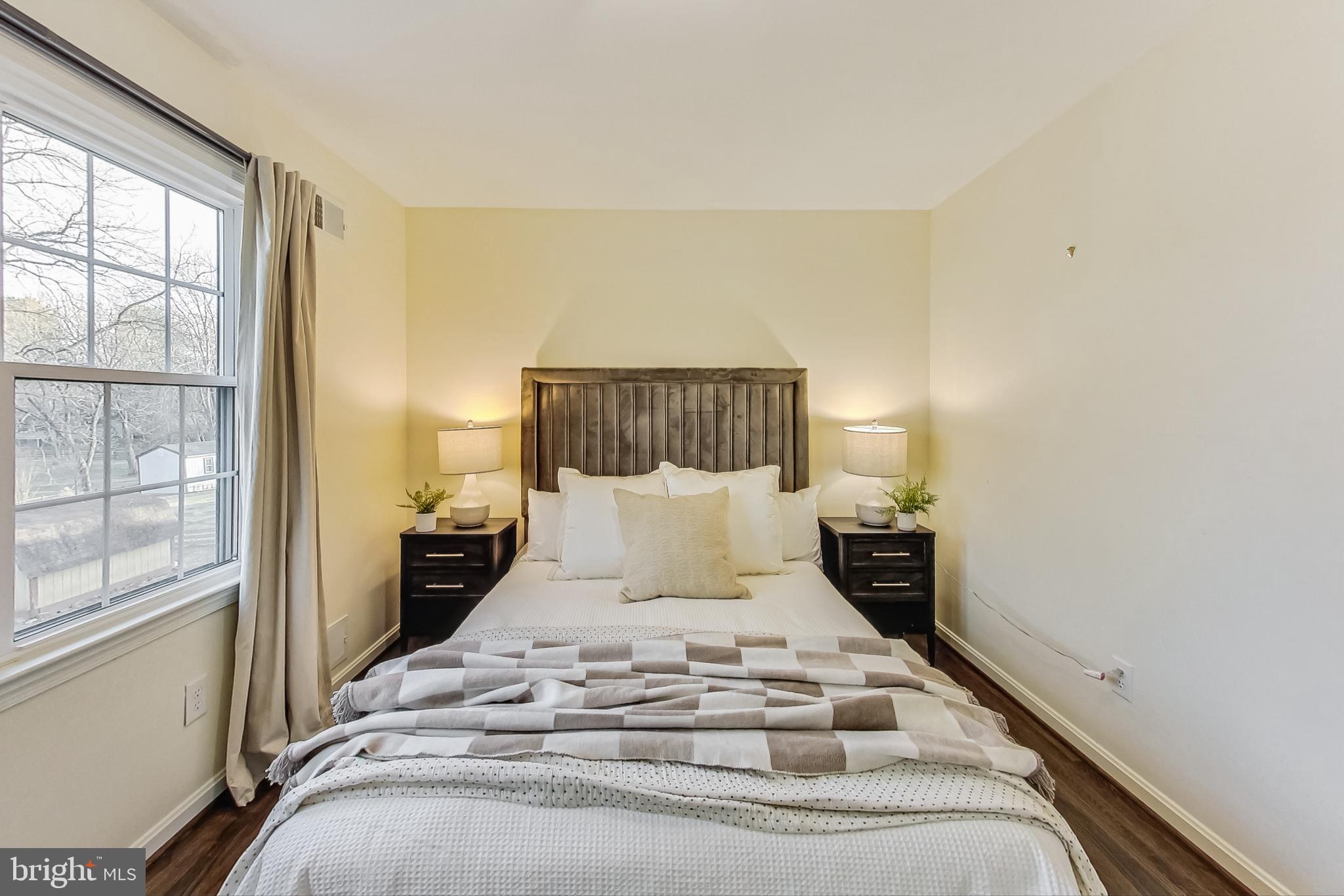 ANCIENT OAK - Residential