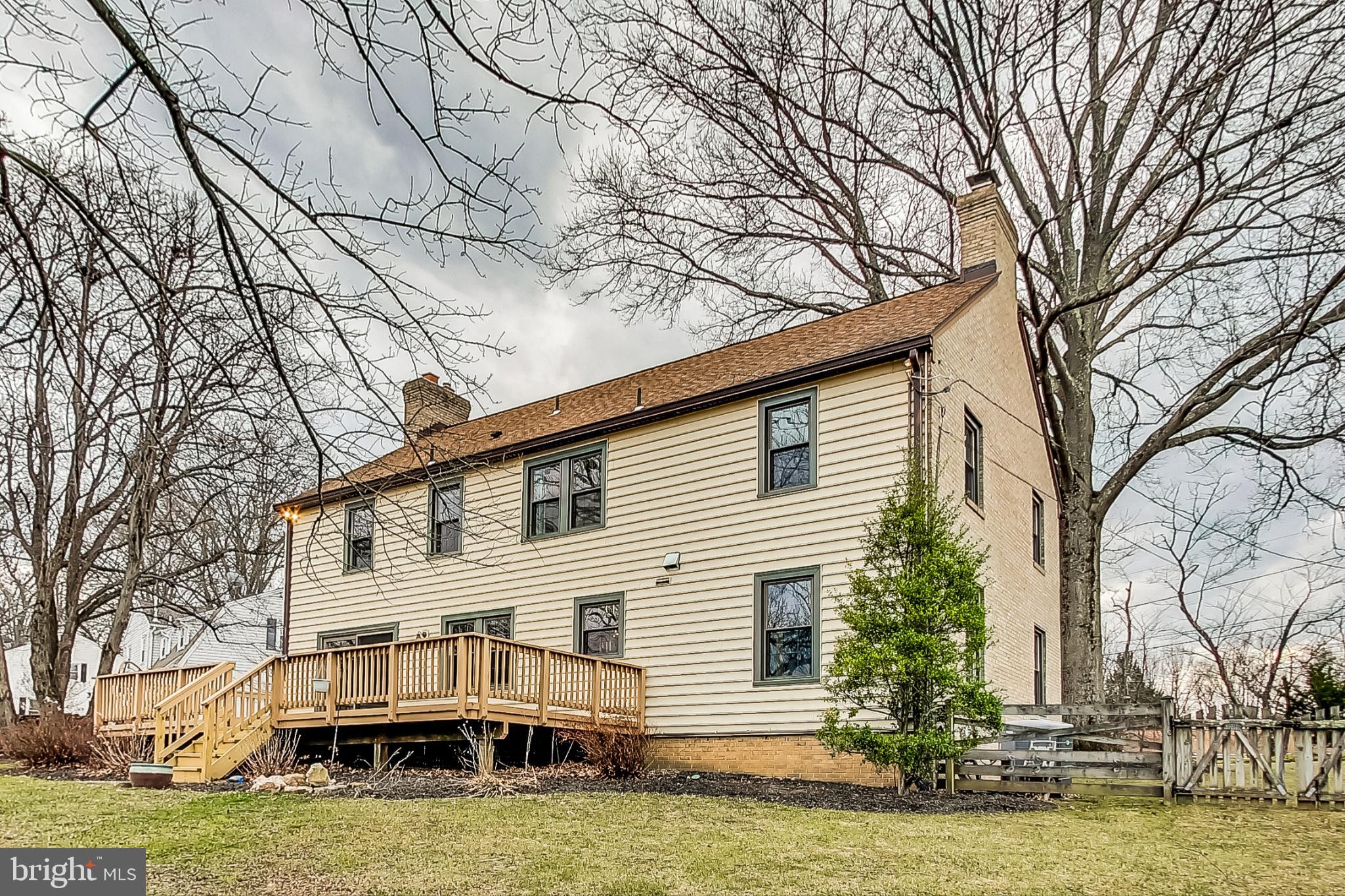 ANCIENT OAK - Residential