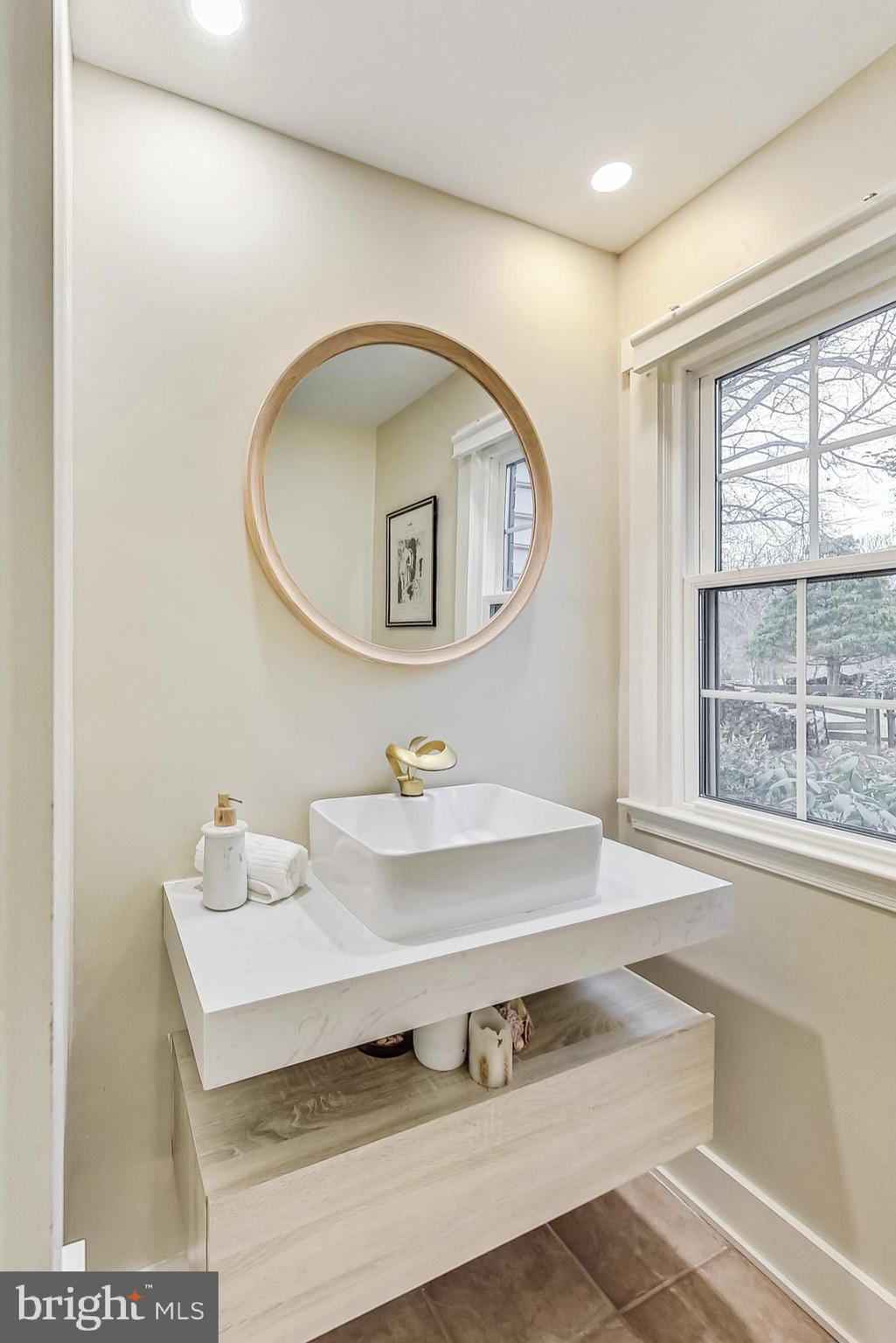 ANCIENT OAK - Residential