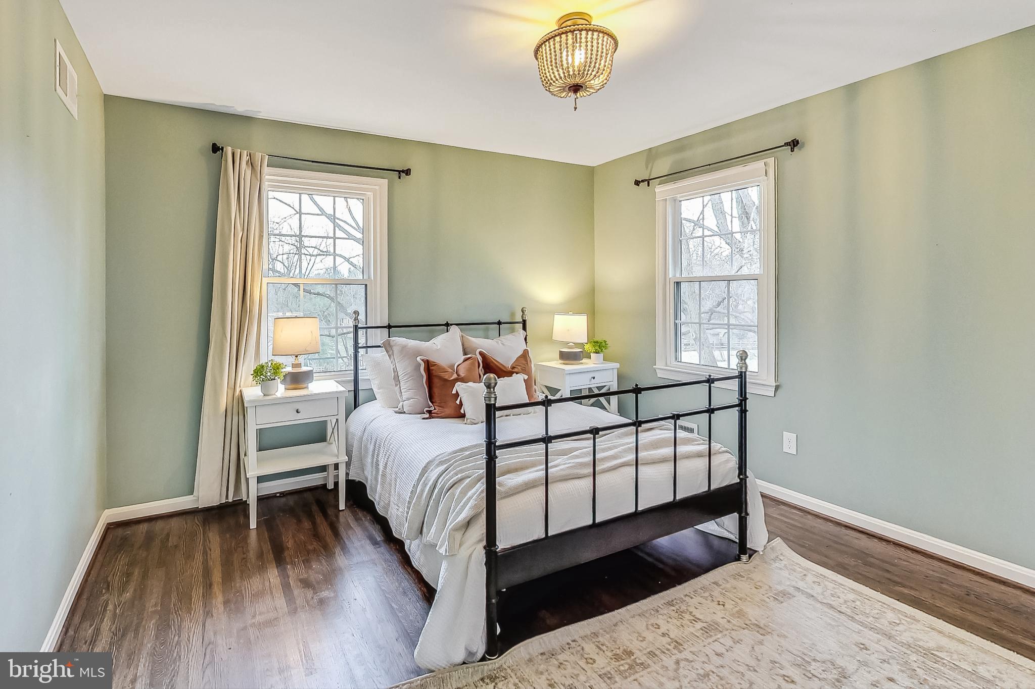 ANCIENT OAK - Residential