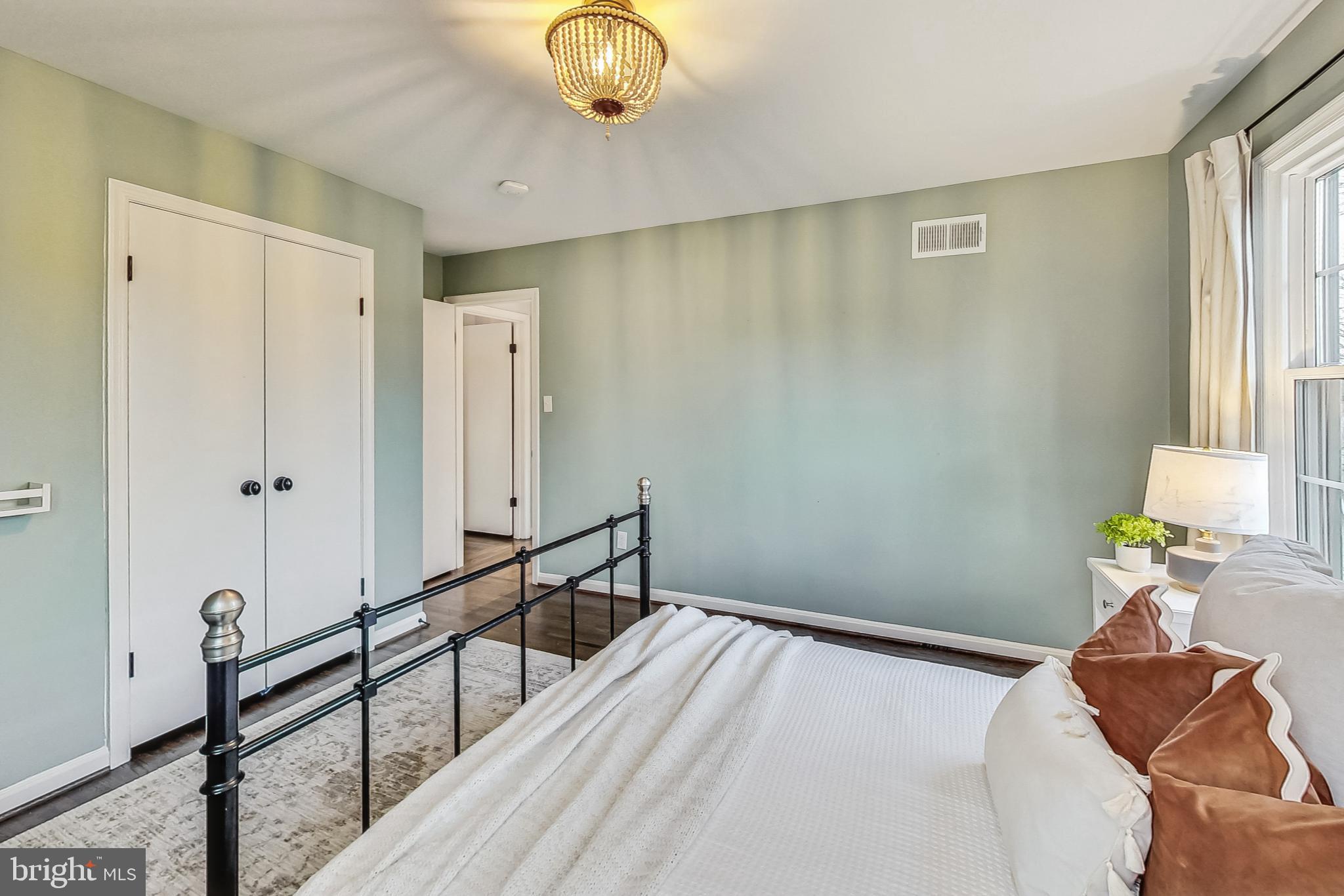 ANCIENT OAK - Residential