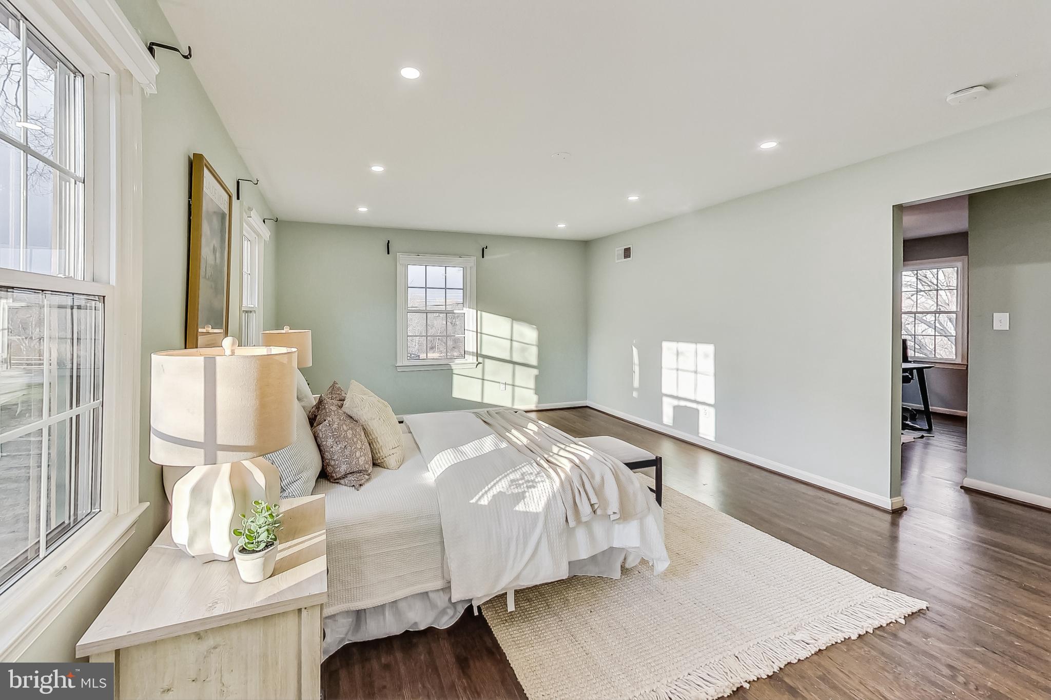 ANCIENT OAK - Residential