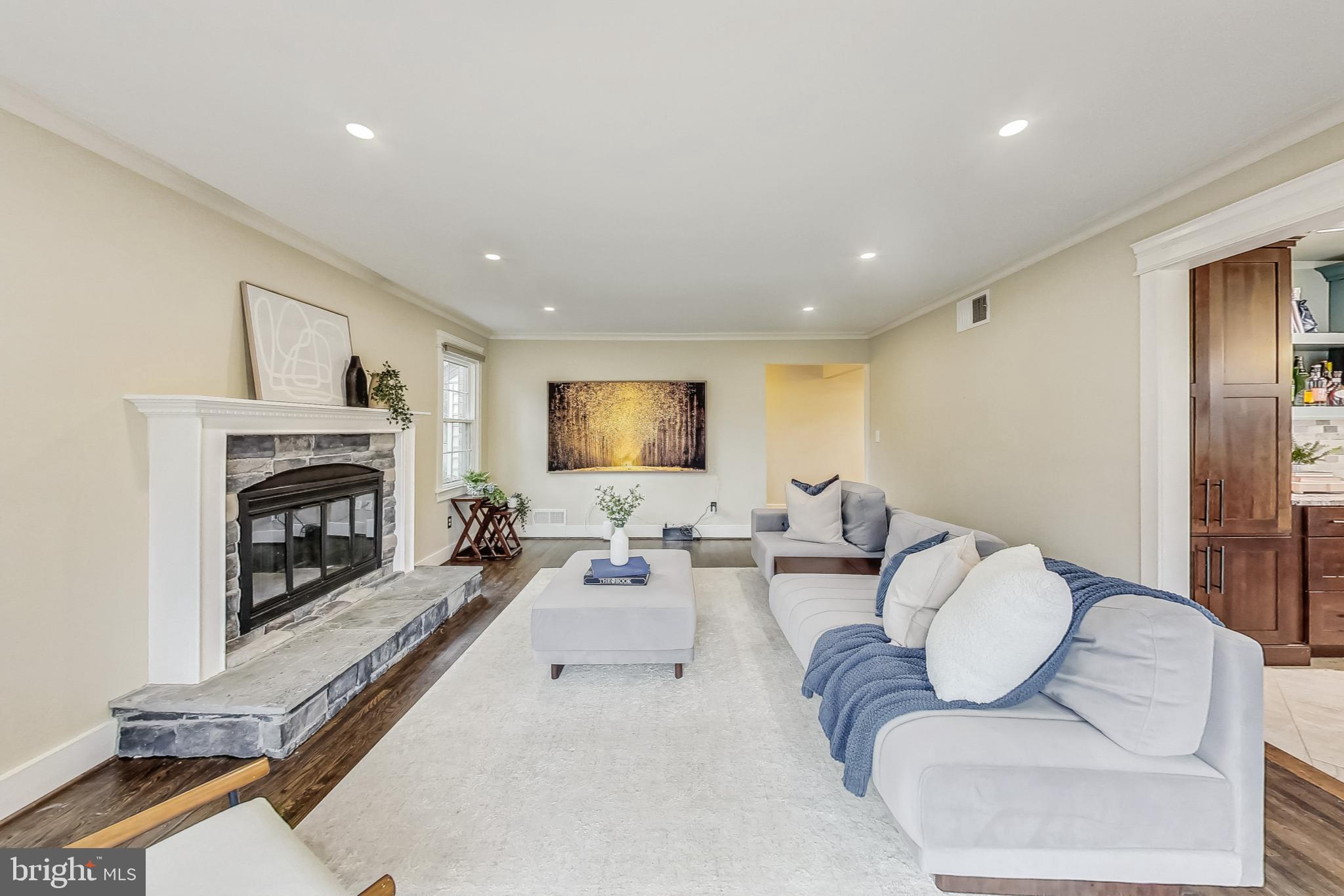 ANCIENT OAK - Residential